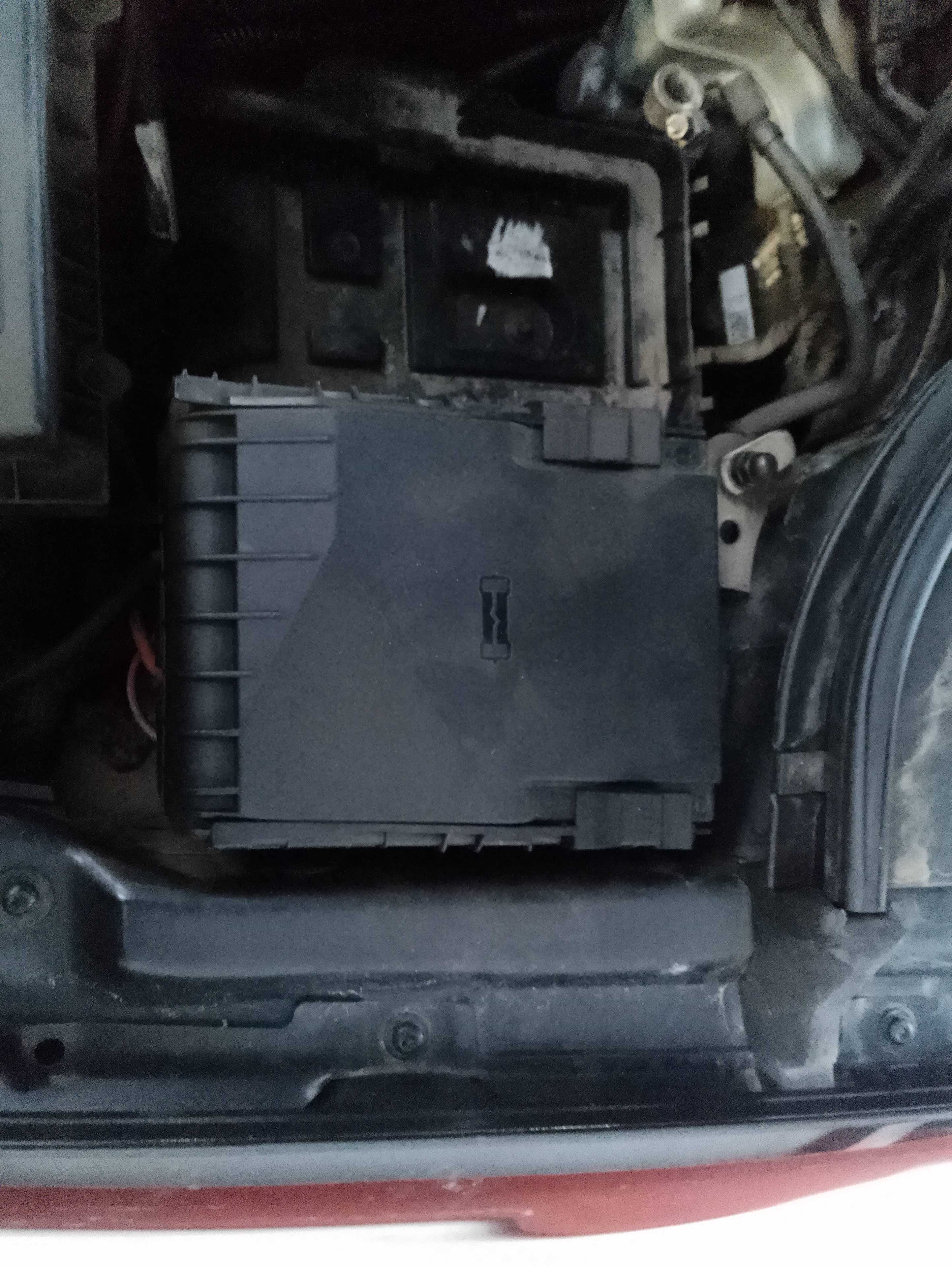 Recambio de caja reles / fusibles para volkswagen passat berlina (3c2) advance referencia OEM IAM   