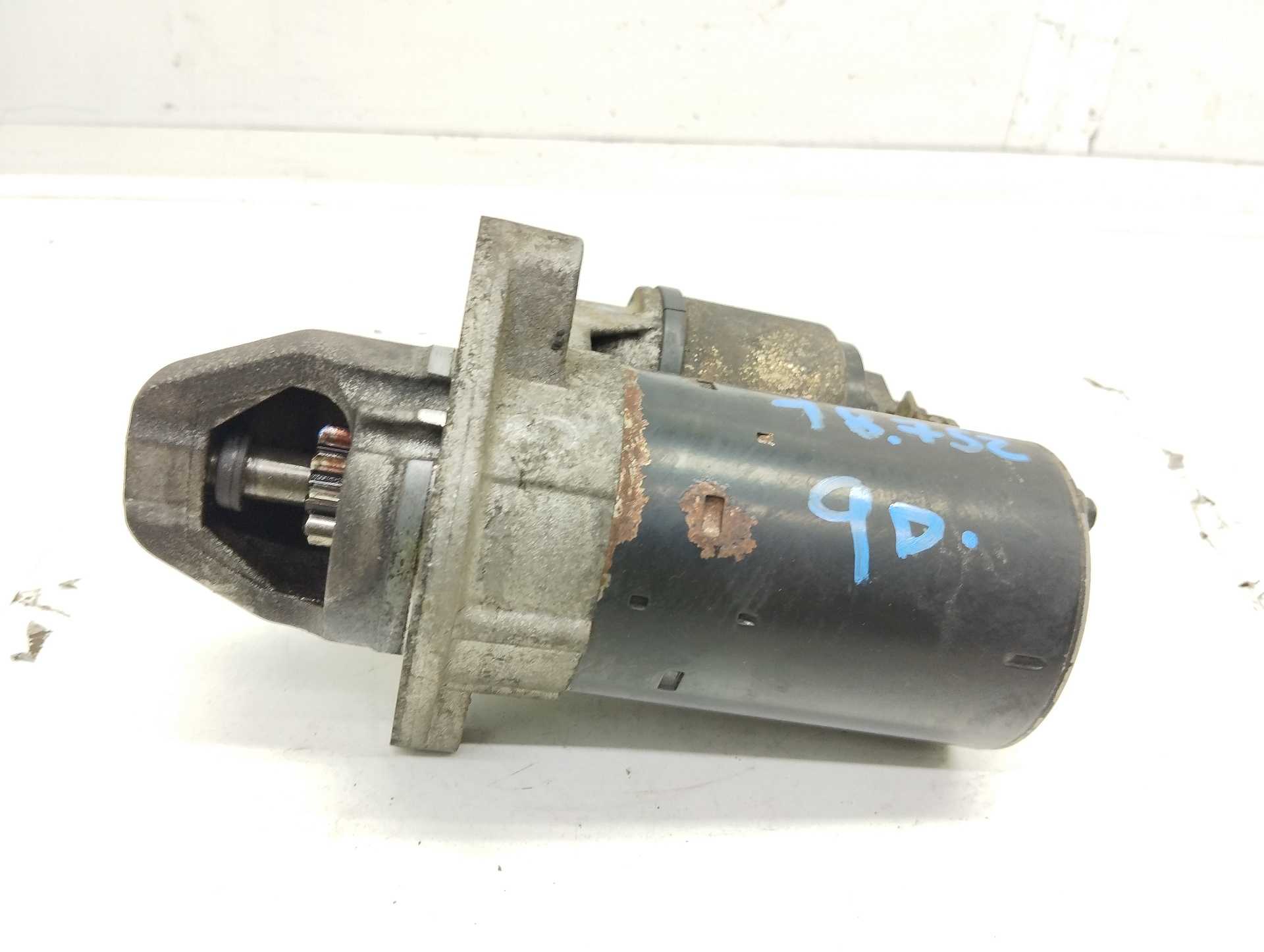 Recambio de motores de arranque para opel corsa c blue line referencia OEM IAM 0001107437 BOSCH 