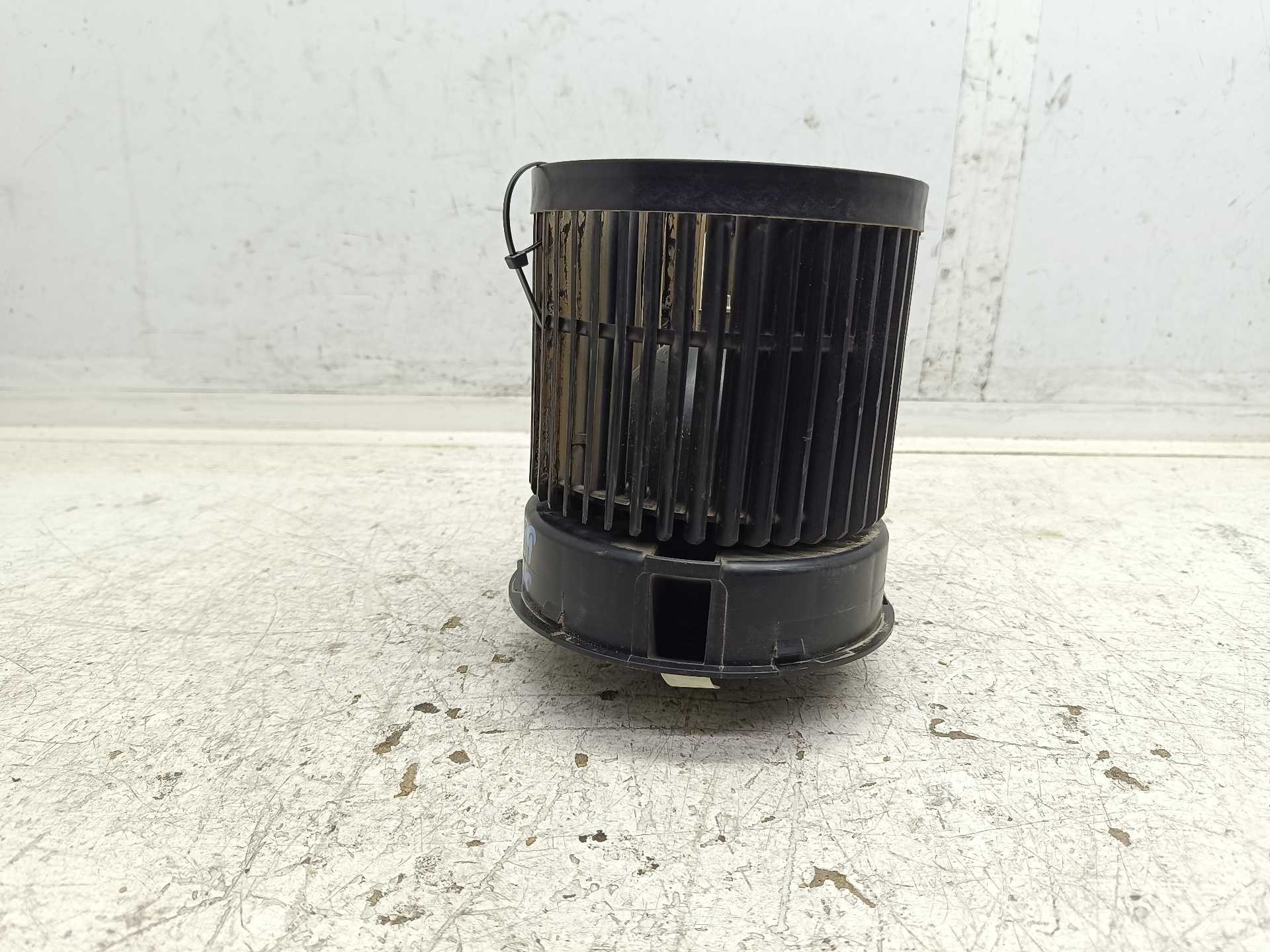 Recambio de motor calefaccion para nissan qashqai (j11) n-style referencia OEM IAM   