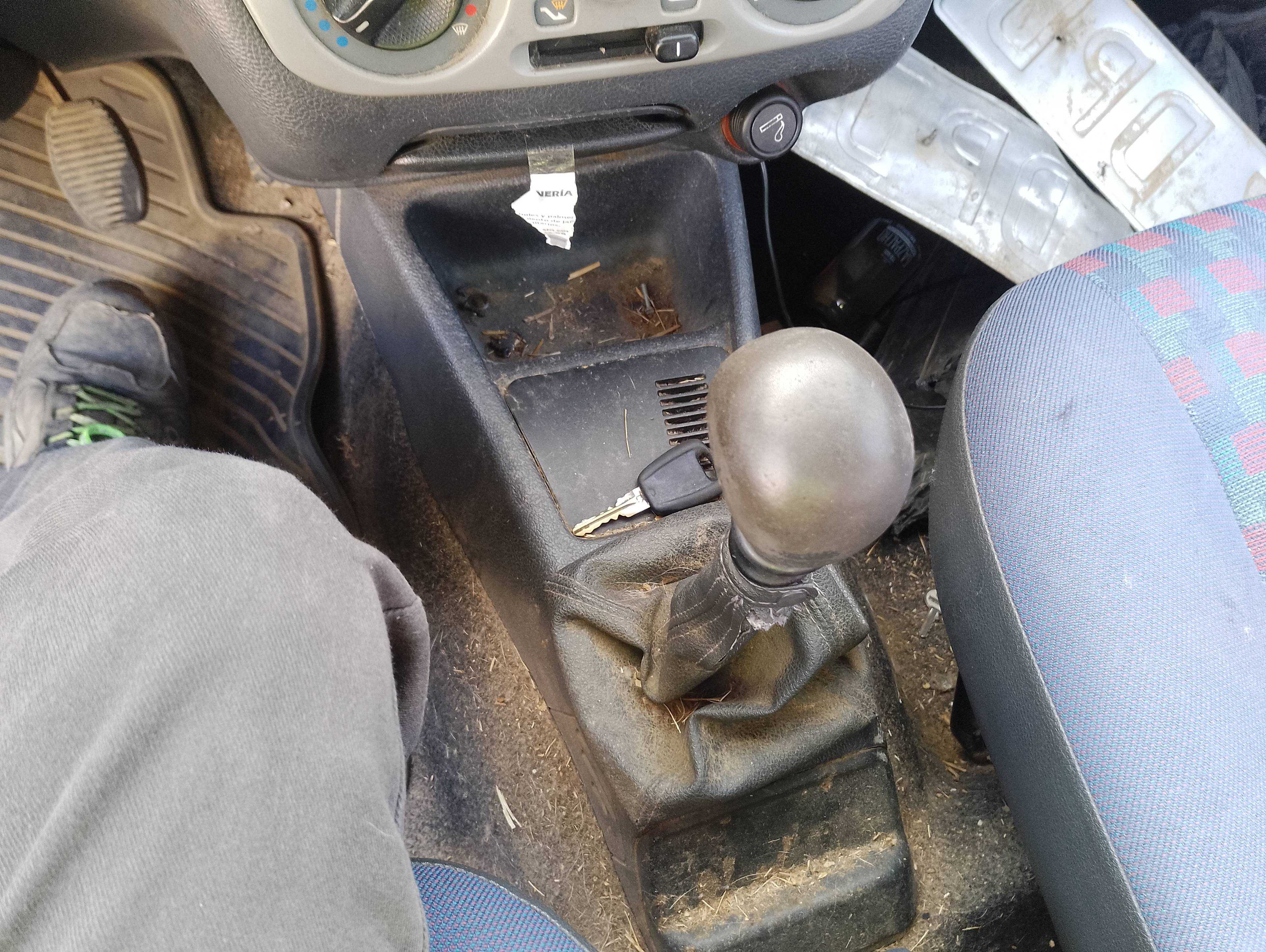 Recambio de palanca cambio para fiat strada (278) 1.9 jtd referencia OEM IAM   
