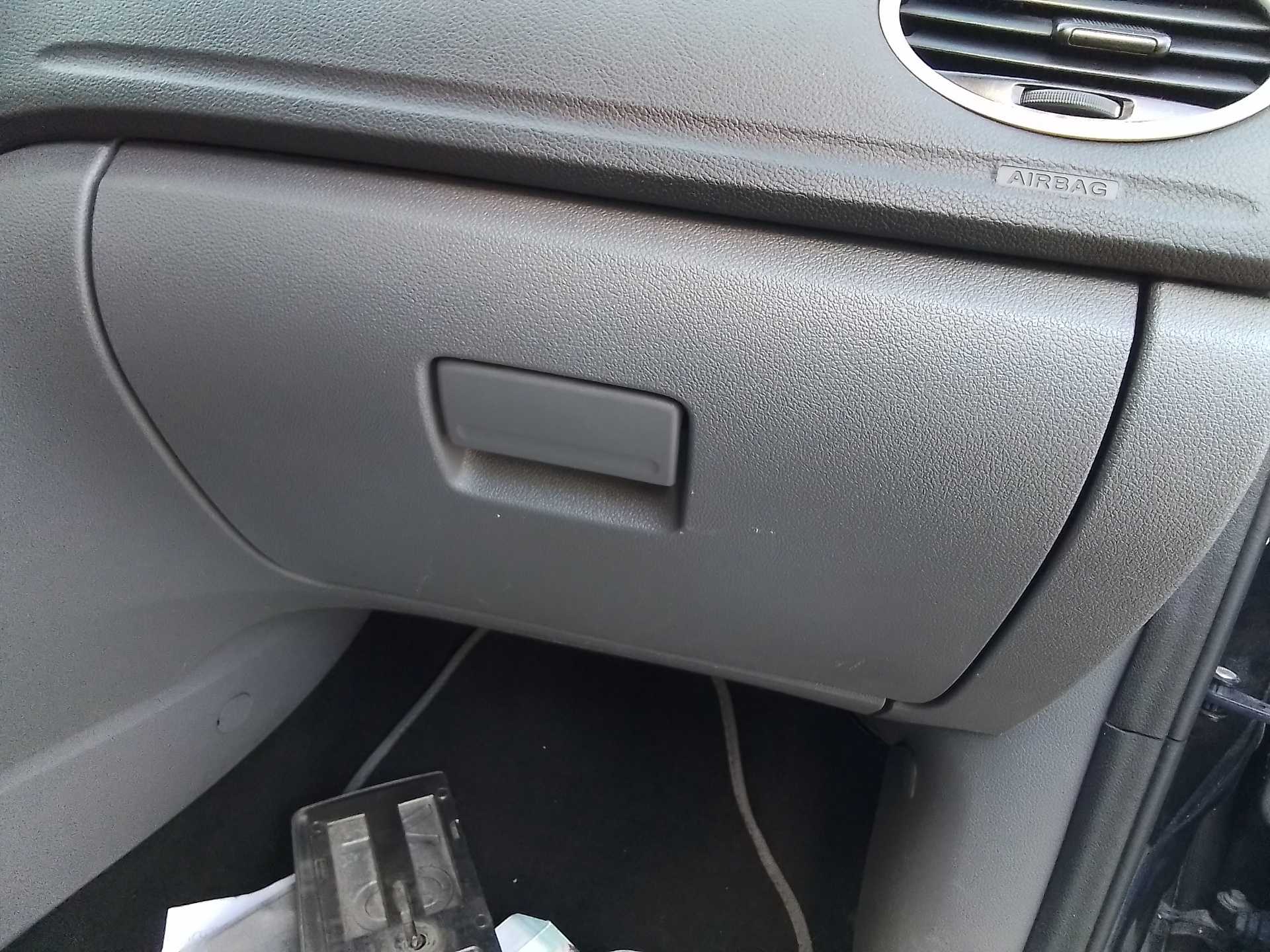 Recambio de guantera para ford focus berlina (cap) ambiente (d) referencia OEM IAM   