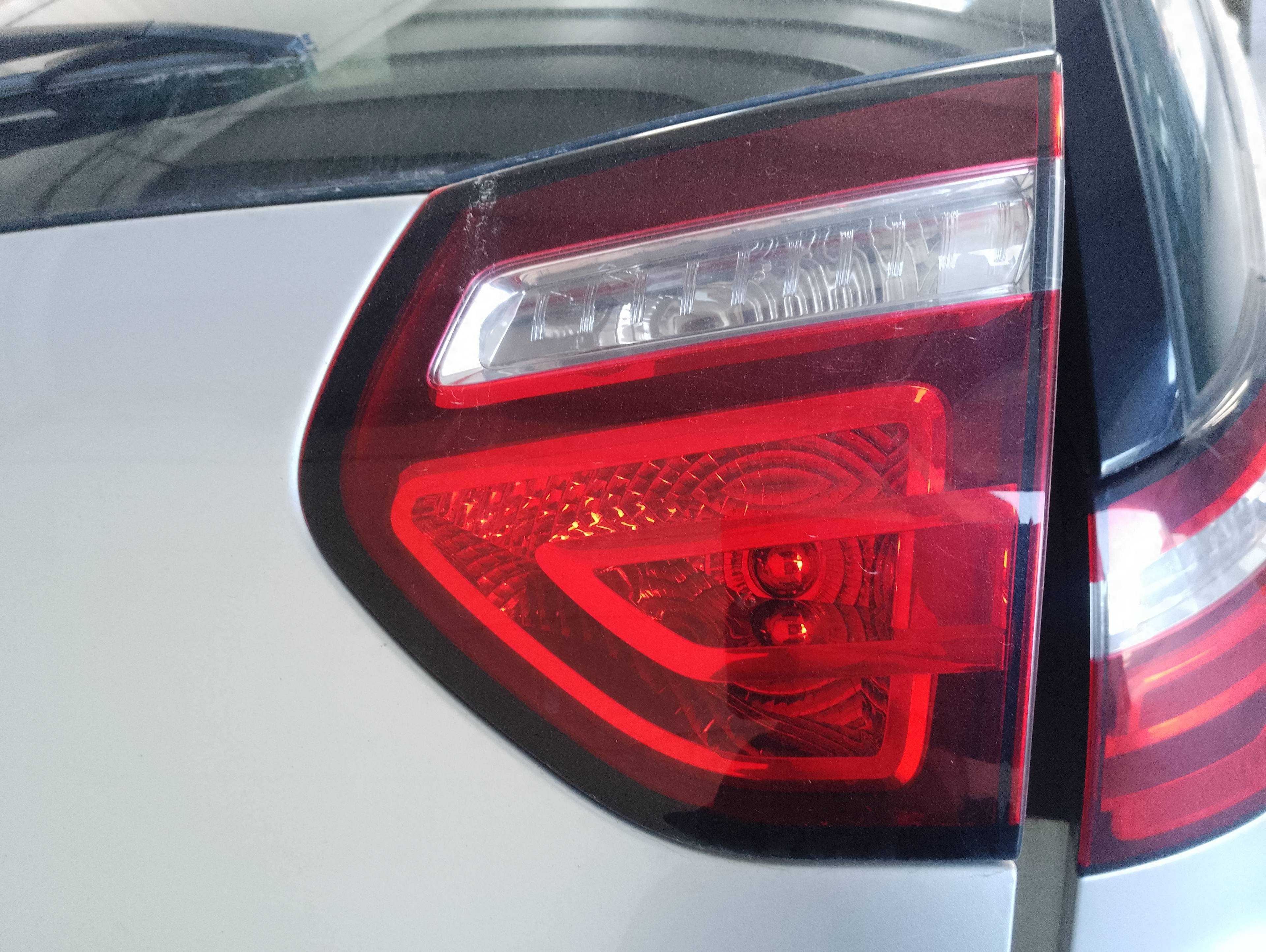 Recambio de piloto porton trasero derecho para citroën c4 picasso exclusive referencia OEM IAM   