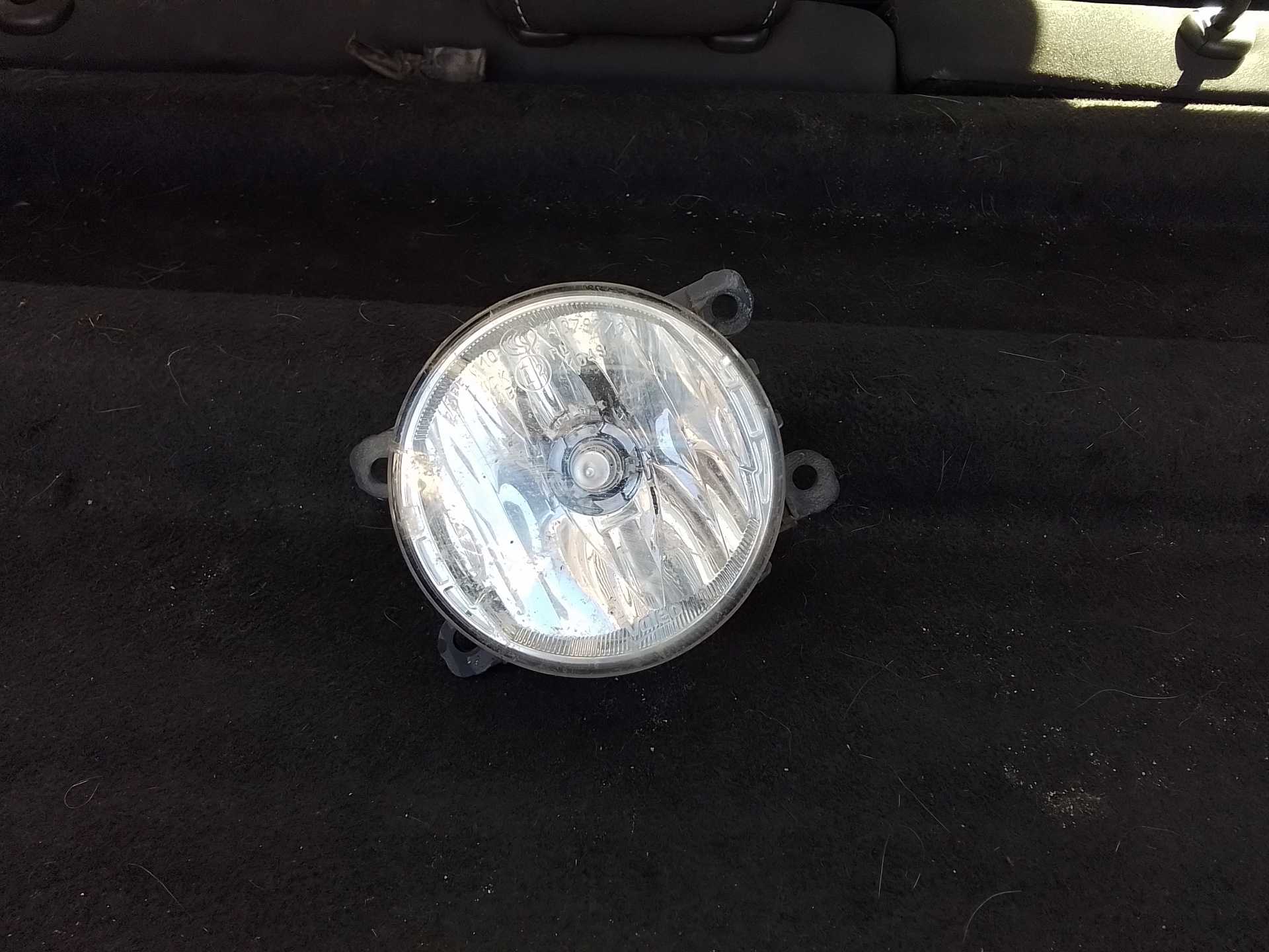 Recambio de faro antiniebla derecho para dacia sandero comfort referencia OEM IAM   