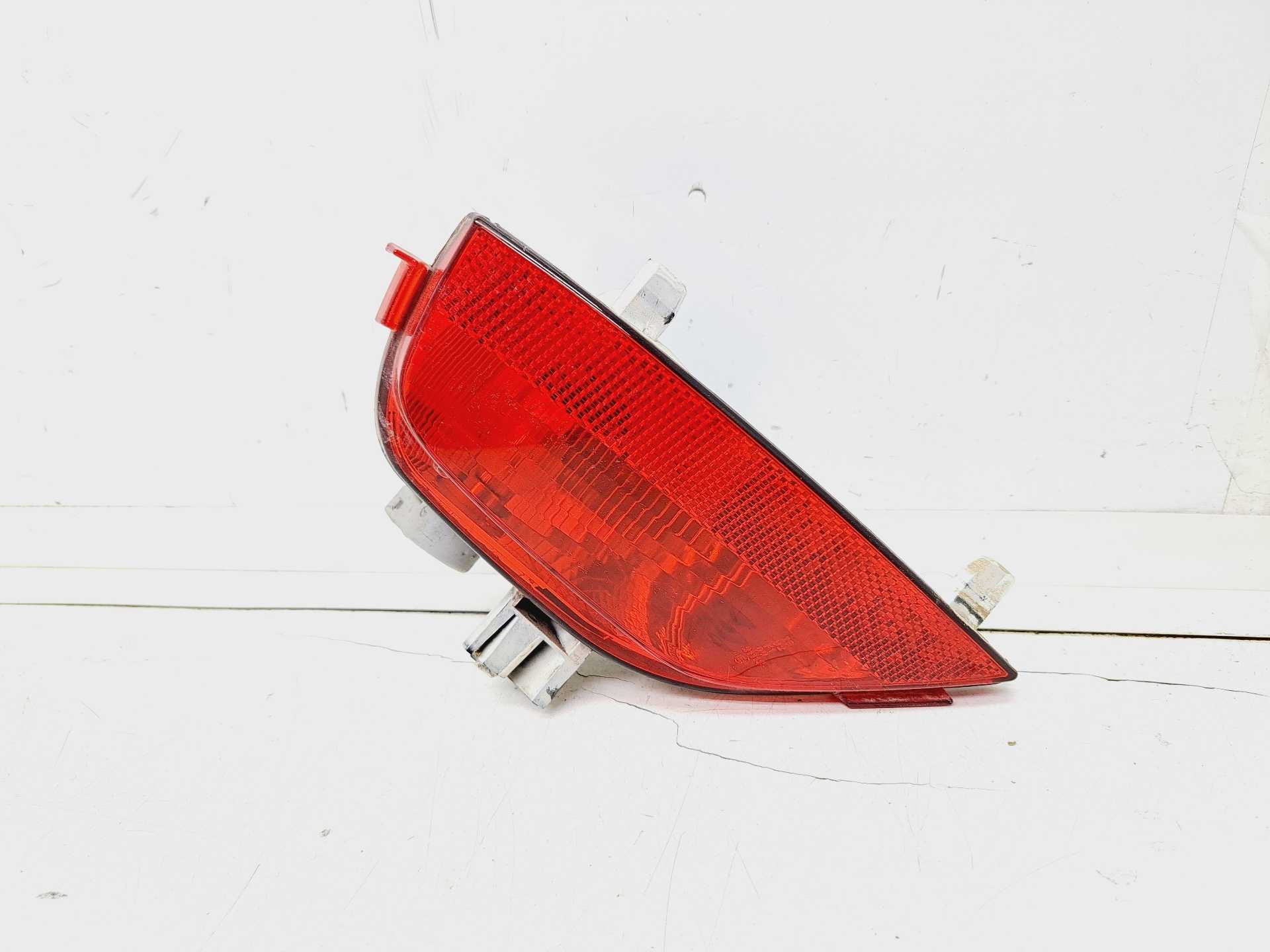 Recambio de faro antiniebla trasero izquierdo para dacia sandero comfort referencia OEM IAM 265854470R  