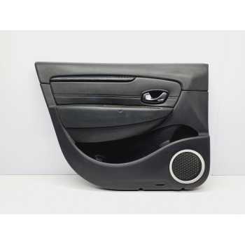 GUARNECIDO PUERTA DELANTERA IZQUIERDA 809012867R 