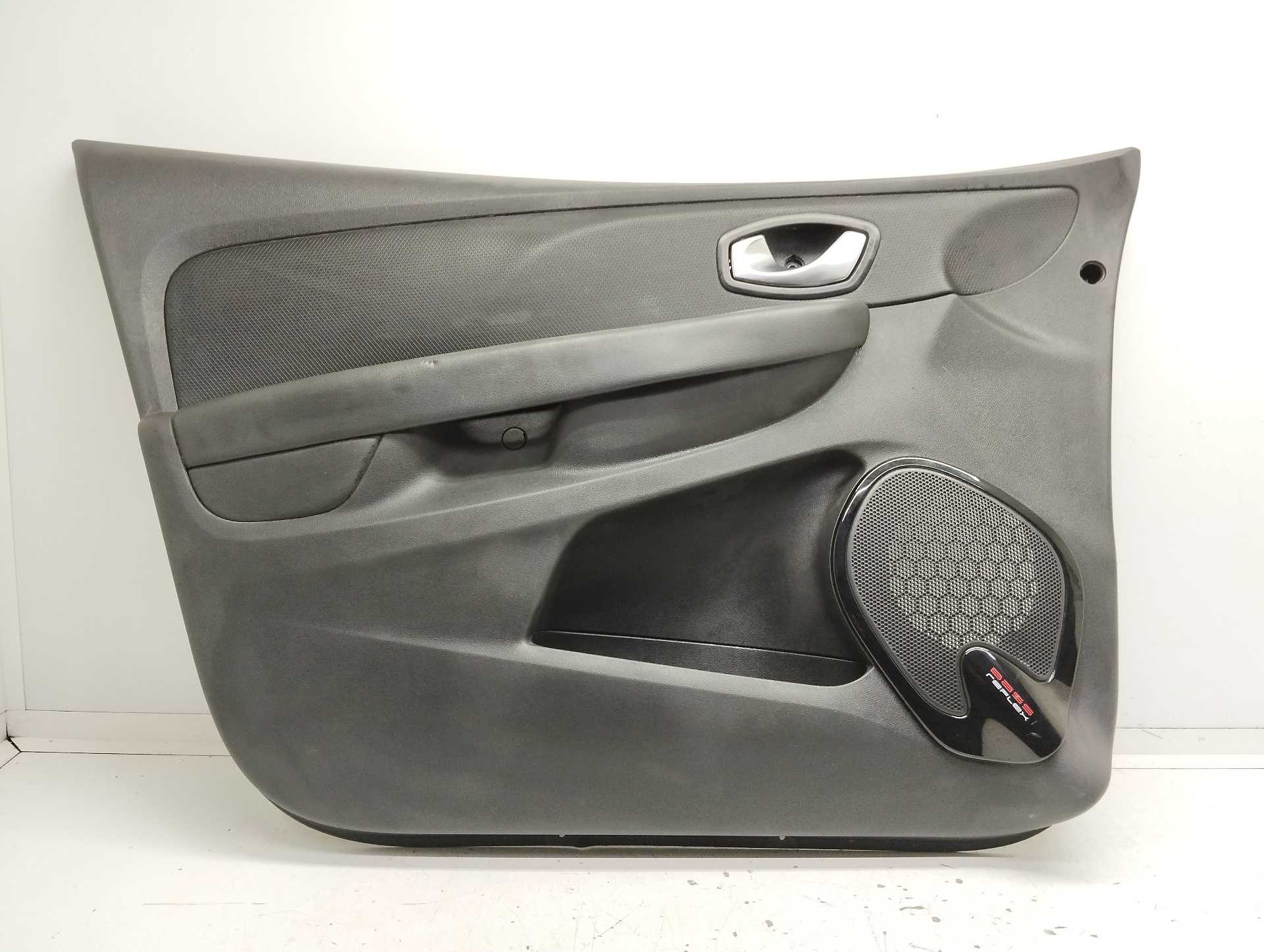 Recambio de guarnecido puerta delantera izquierda para renault clio iv zen referencia OEM IAM 809002109R 809010184R 