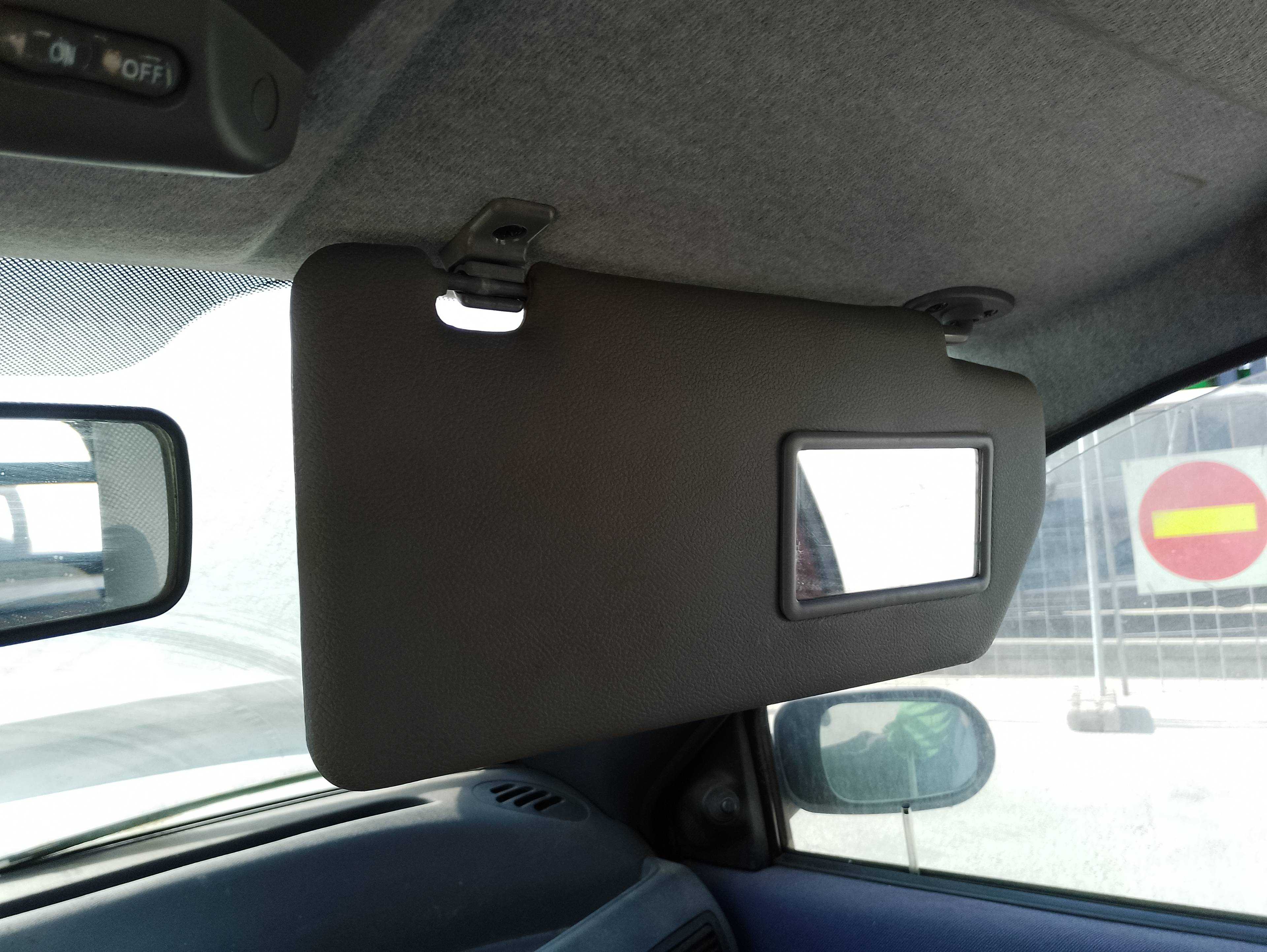 Recambio de parasol derecho para fiat strada (278) 1.9 jtd referencia OEM IAM   