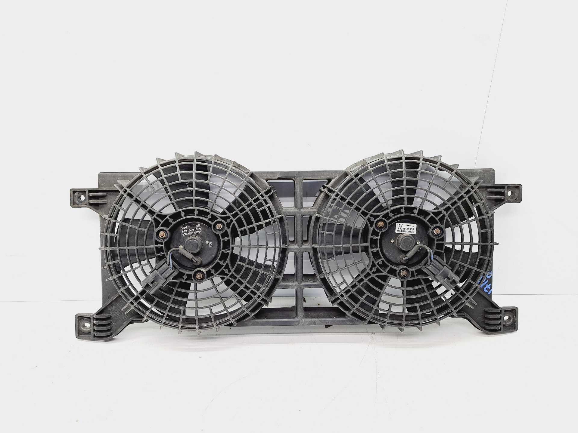 Recambio de electroventilador para ssangyong rodius 2.7 turbodiesel cat referencia OEM IAM 8821021050  