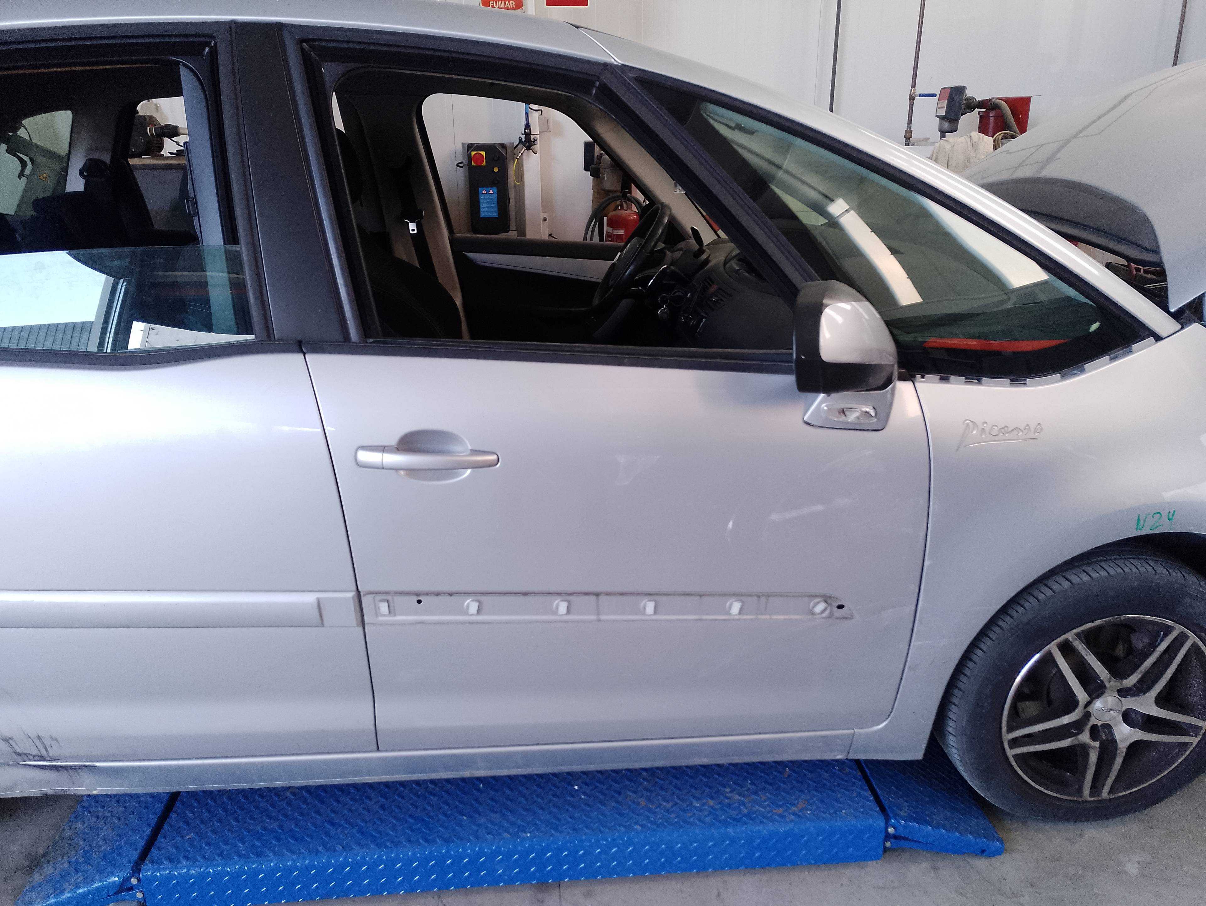 Recambio de puerta delantera derecha para citroën c4 picasso exclusive referencia OEM IAM 9004Y0  