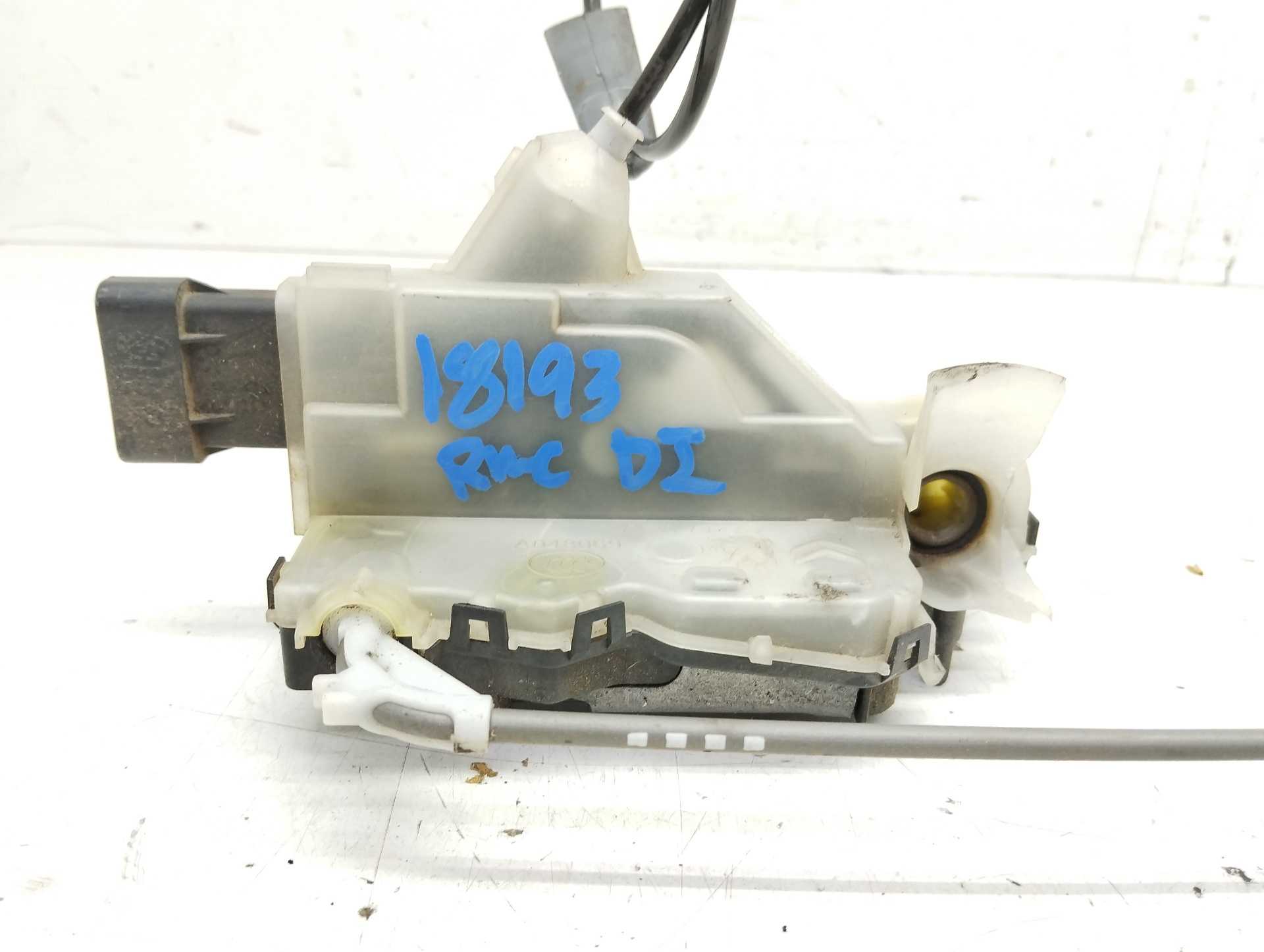 Recambio de cerradura puerta delantera izquierda para citroën c4 cactus 1.6 blue-hdi fap referencia OEM IAM A048069  