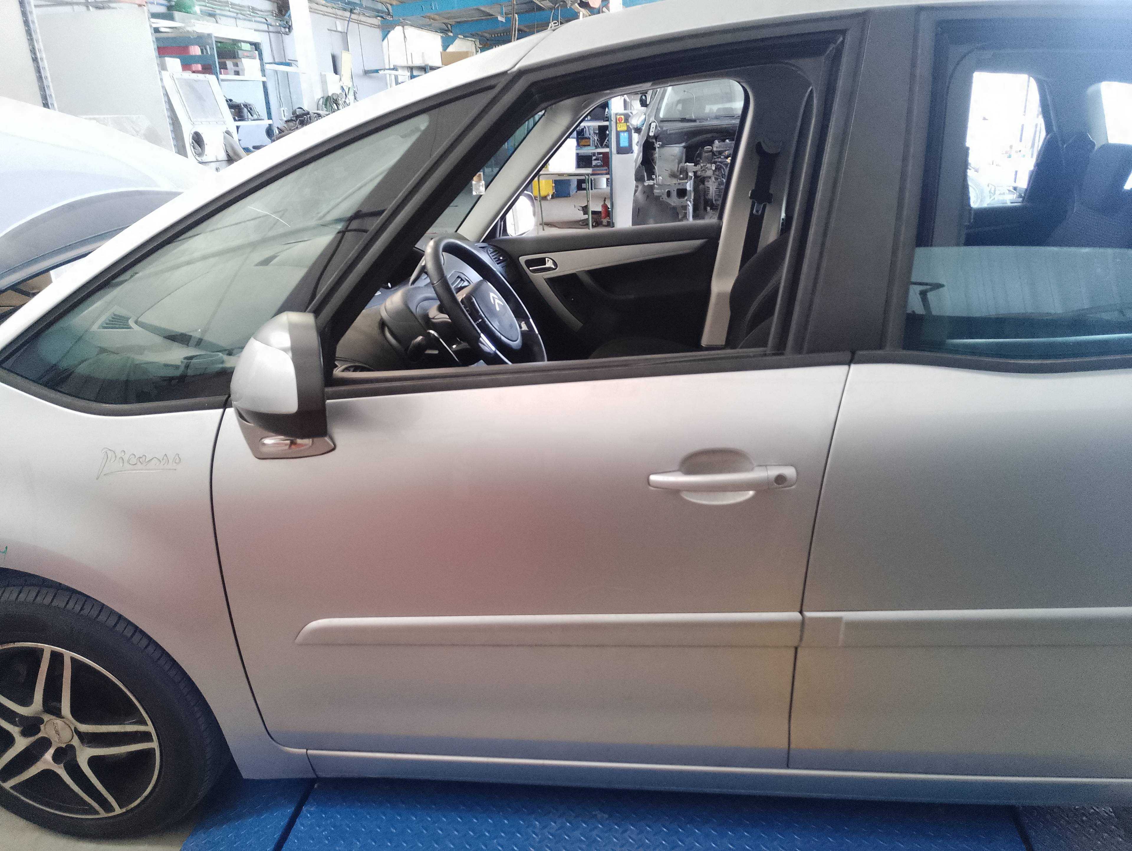 Recambio de puerta delantera izquierda para citroën c4 picasso exclusive referencia OEM IAM 9002X7  