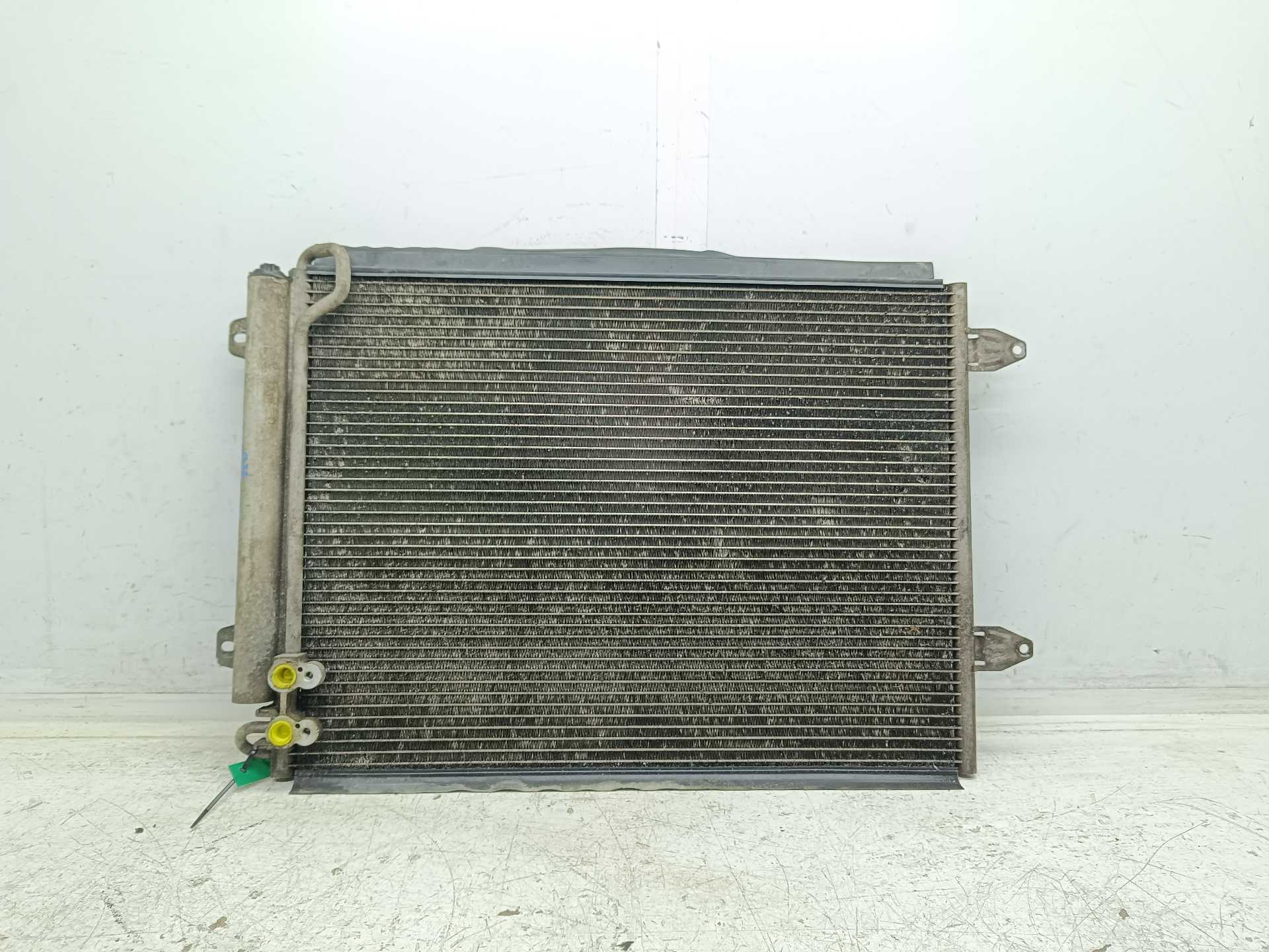 Recambio de condensador / radiador aire acondicionado para volkswagen passat berlina (3c2) advance referencia OEM IAM 3C0820411C