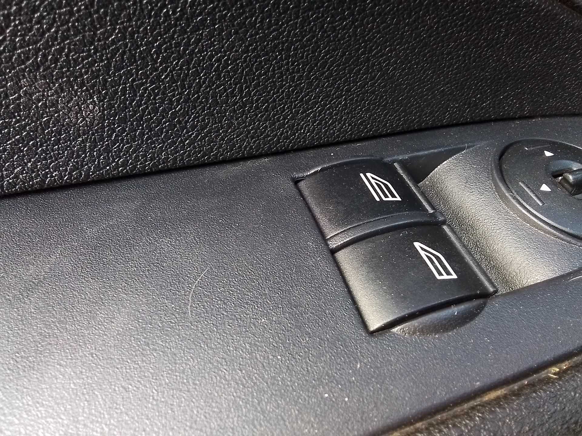 Recambio de mando elevalunas delantero izquierdo para ford focus berlina (cap) ambiente (d) referencia OEM IAM   
