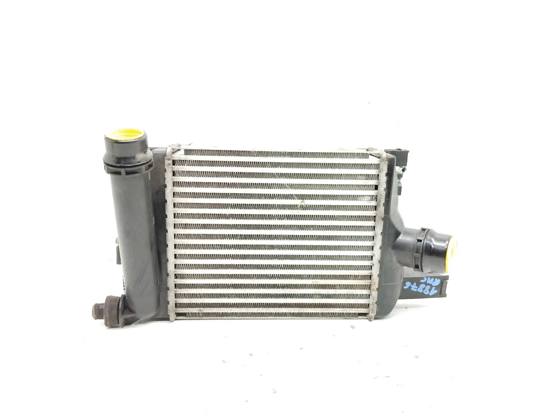 Recambio de intercooler para renault clio iv zen referencia OEM IAM 144965154R  