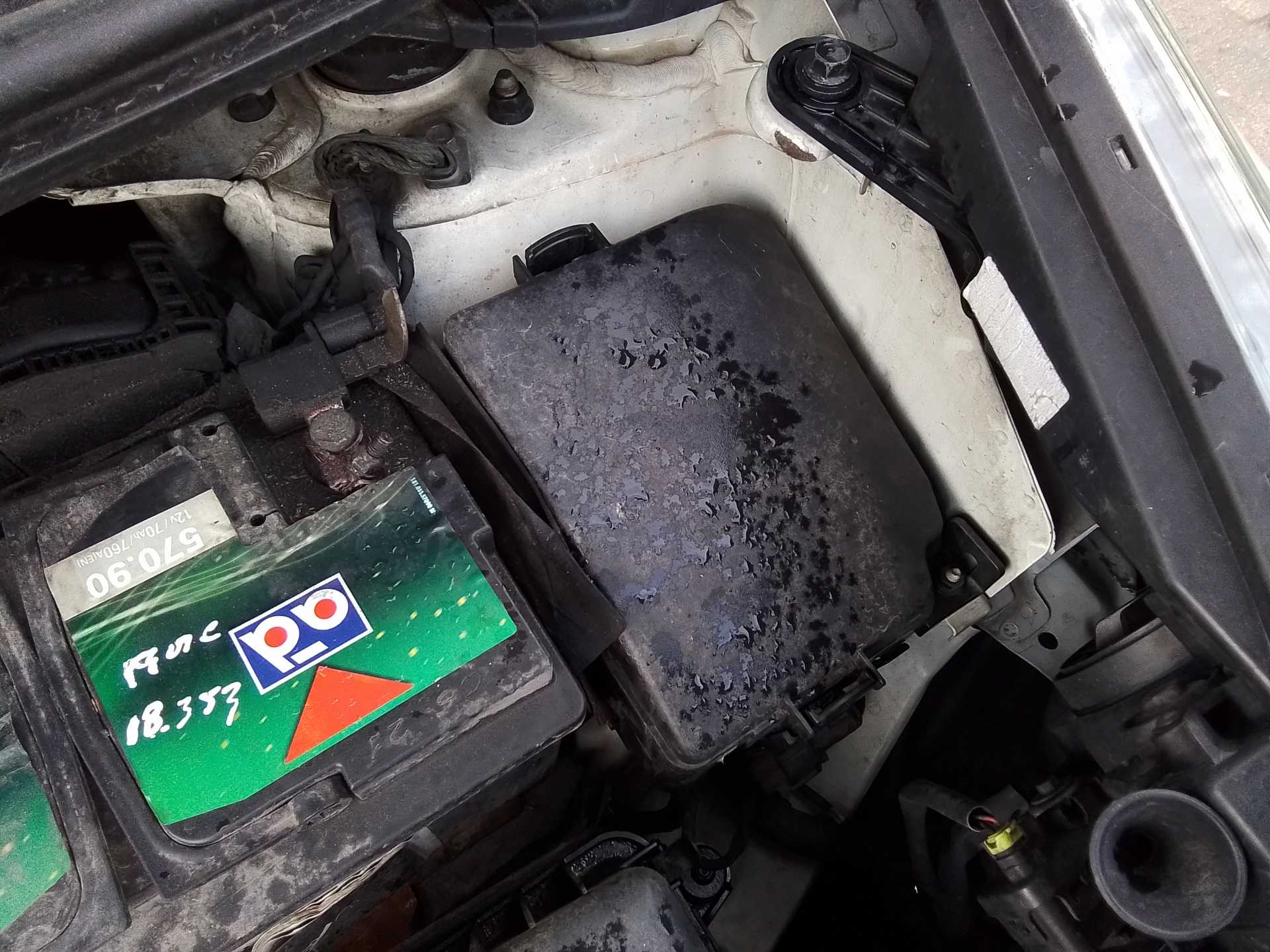 Recambio de caja reles / fusibles para kia carens ( ) basic referencia OEM IAM   