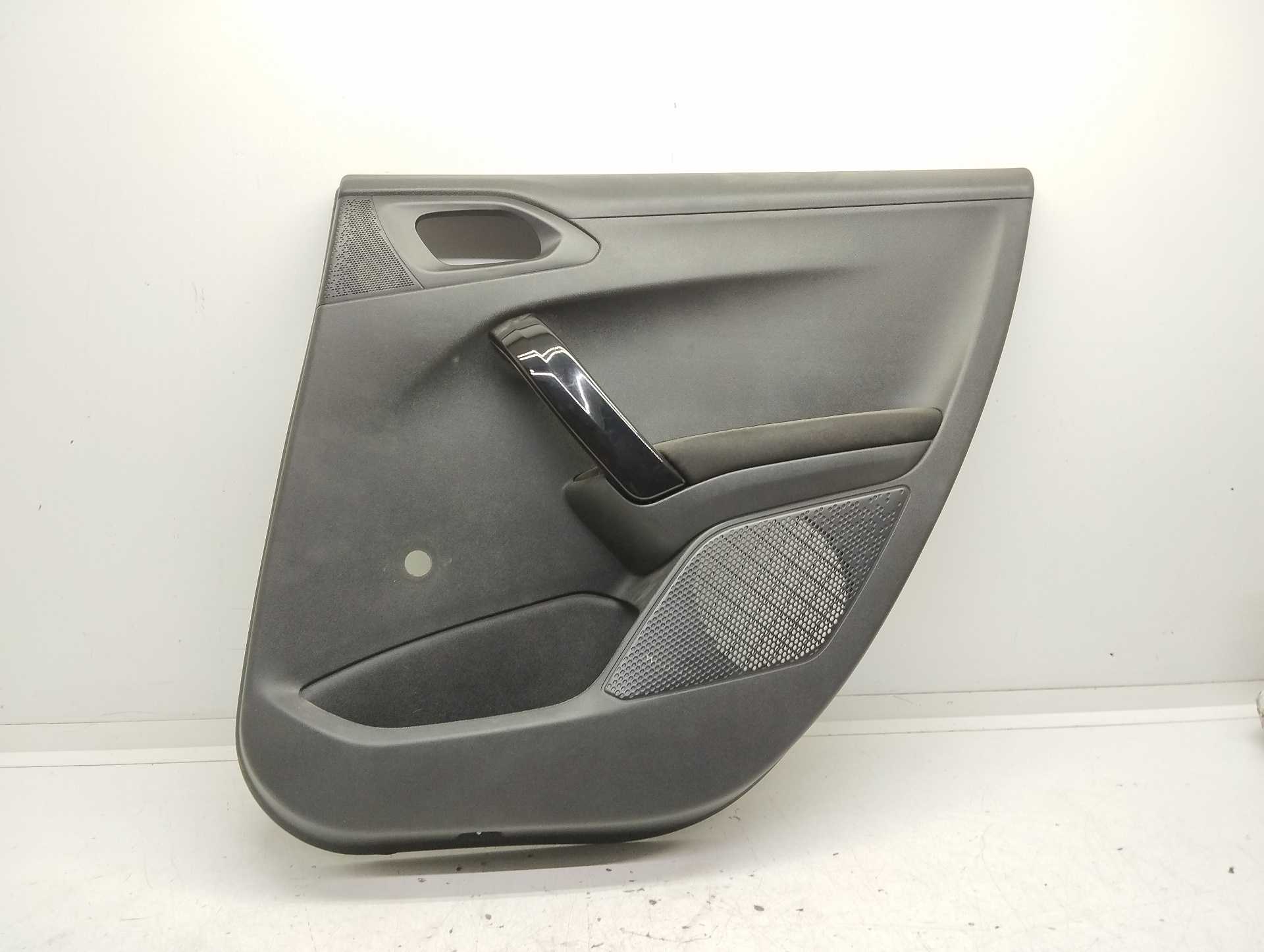 Recambio de guarnecido puerta trasera derecha para peugeot 208 style referencia OEM IAM 96763547ZD 491100112853 VISTEON