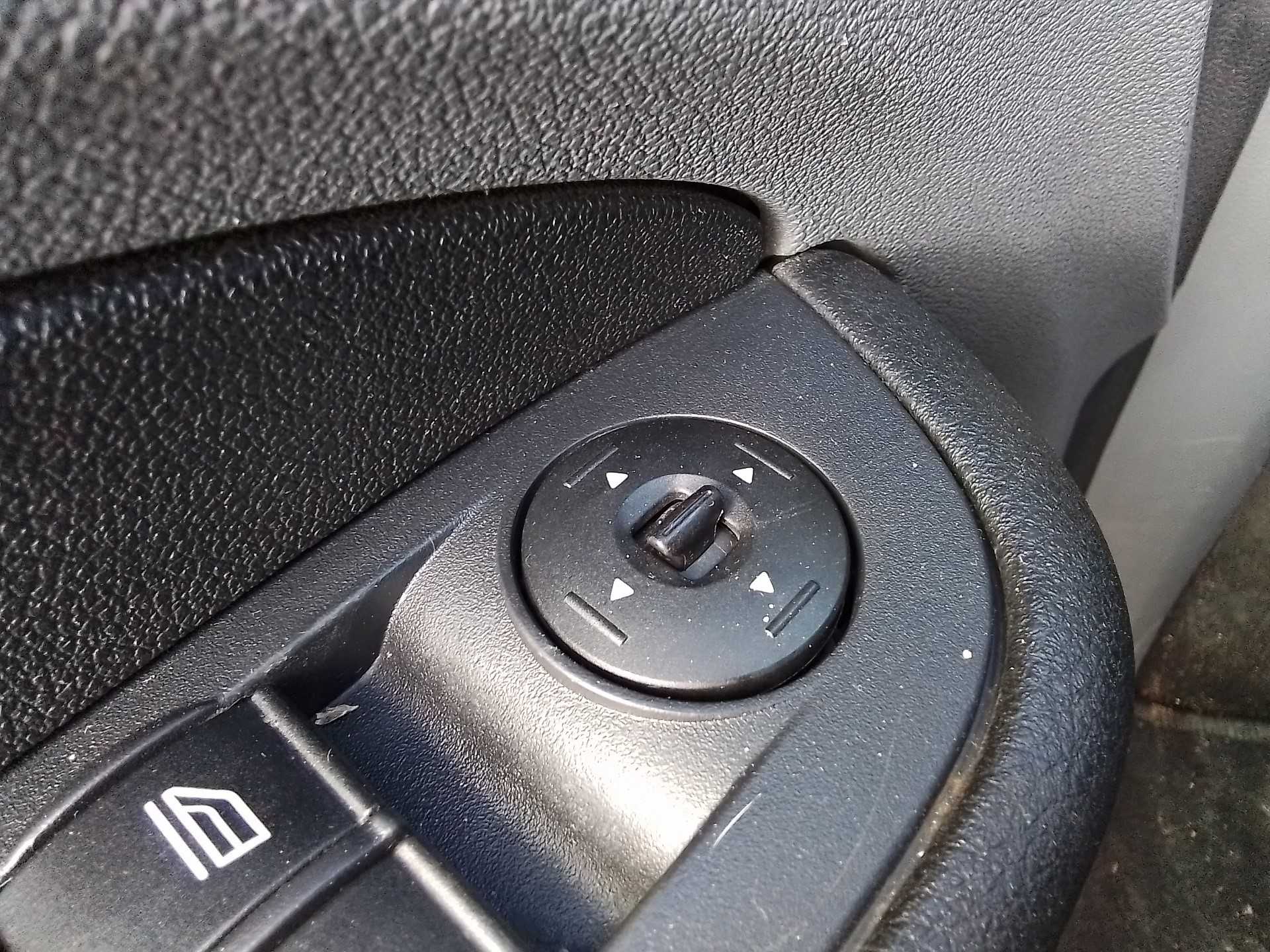 Recambio de mando retrovisor para ford focus berlina (cap) ambiente (d) referencia OEM IAM   