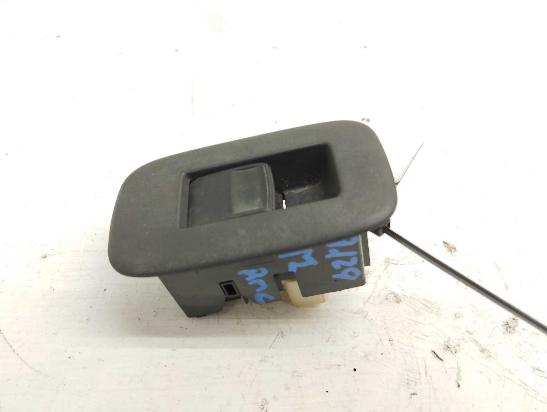 Recambio de mando elevalunas trasero izquierdo para toyota auris luna+ referencia OEM IAM   