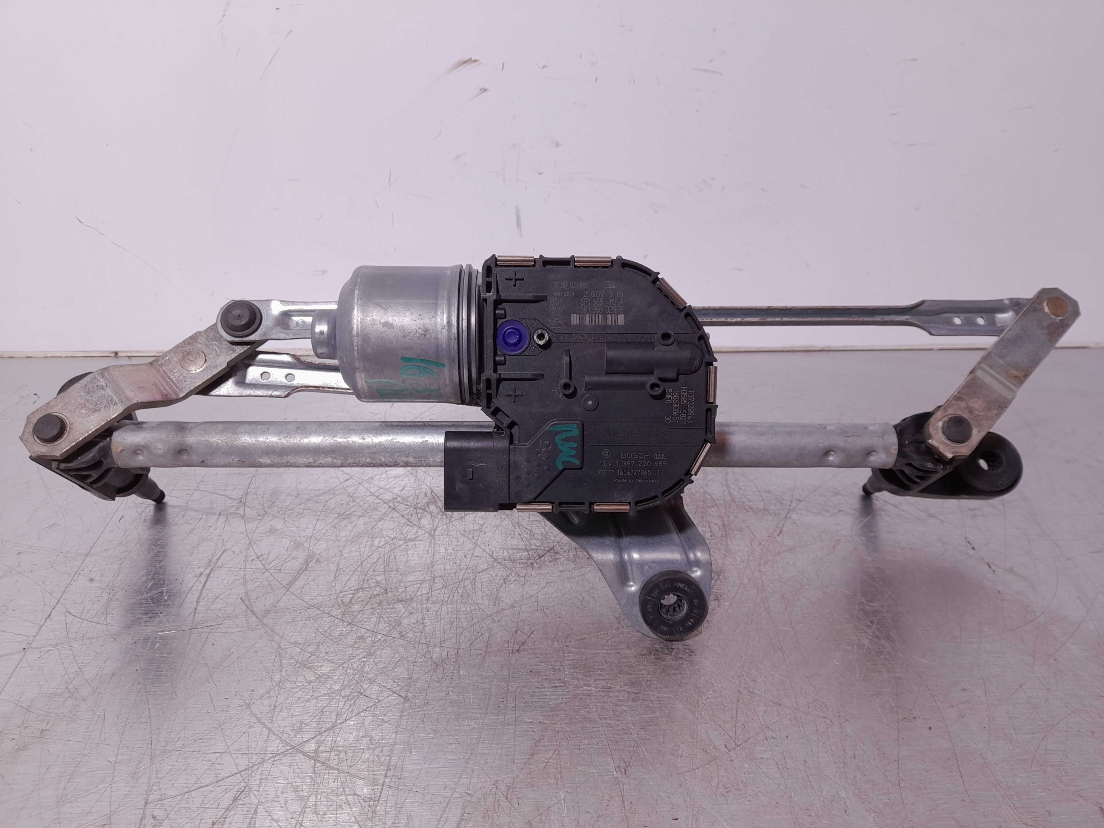 Recambio de motor limpia delantero para seat leon (5f1) 1.6 tdi referencia OEM IAM 5F1955119A BOSCH 