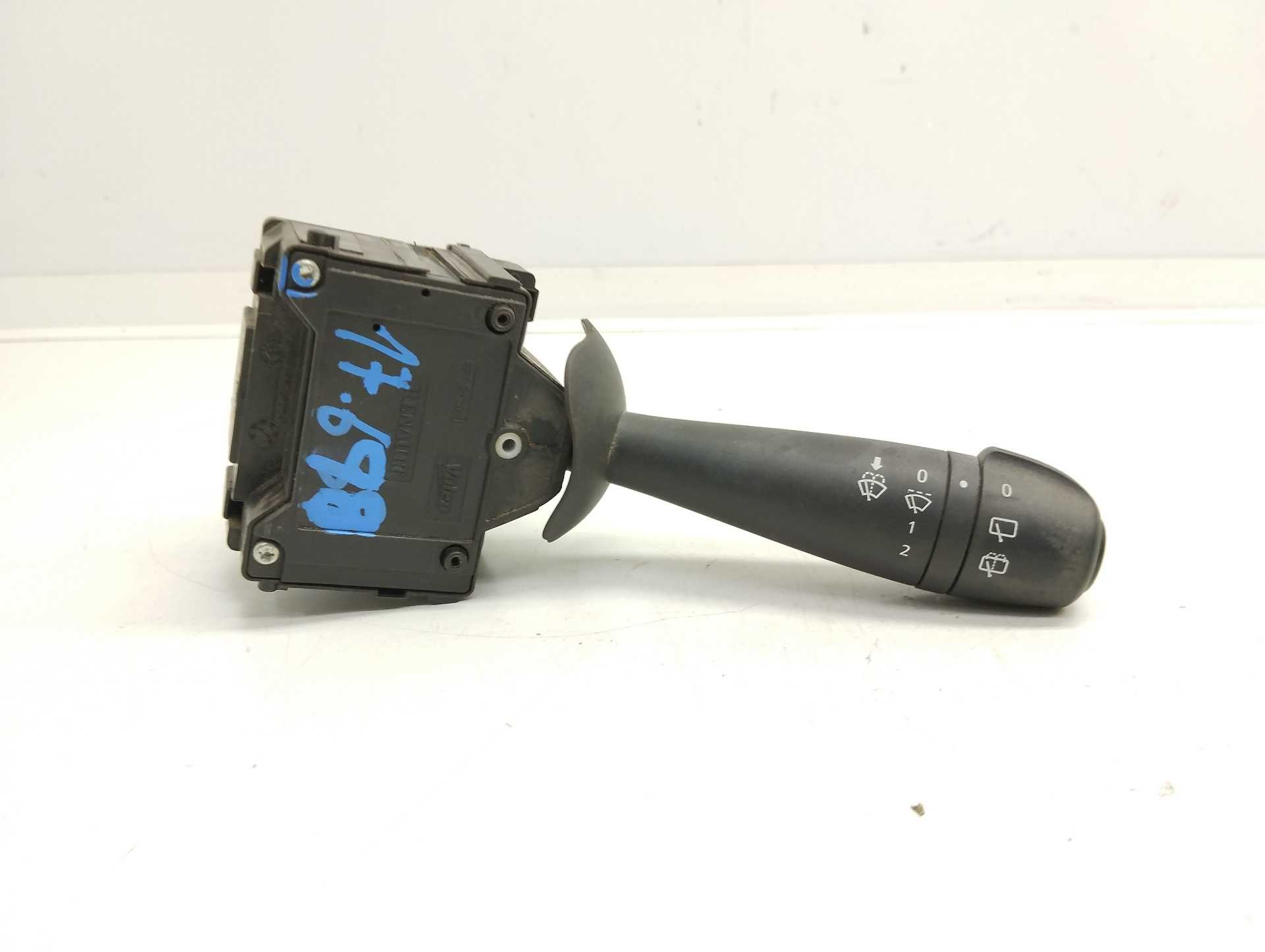 Recambio de mando limpia para dacia sandero comfort referencia OEM IAM E11811220 255671453R VALEO