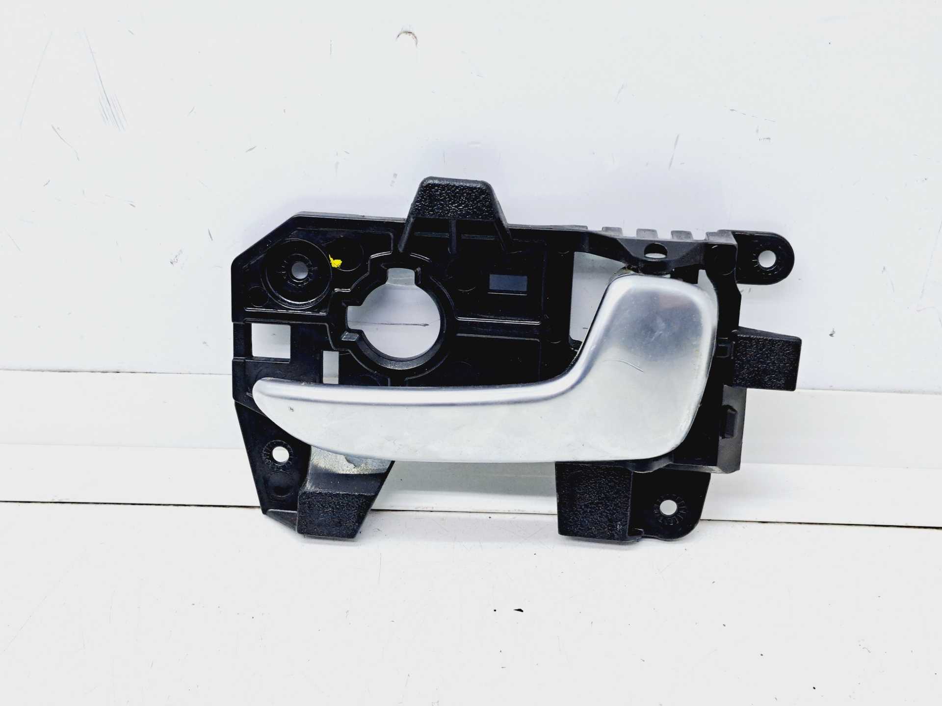 Recambio de maneta interior delantera derecha para kia carens ( ) basic referencia OEM IAM 82623RP000  