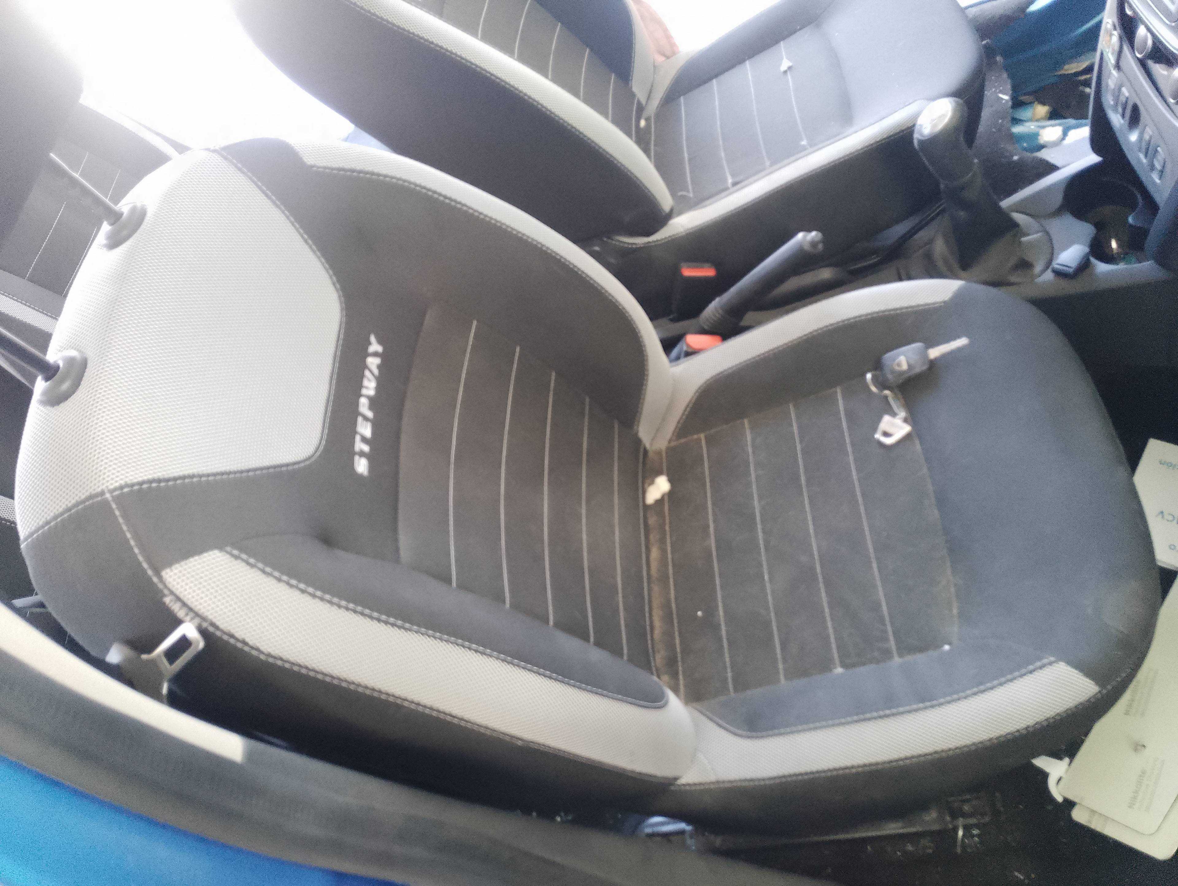 Recambio de asiento delantero derecho para dacia sandero aniversario referencia OEM IAM   