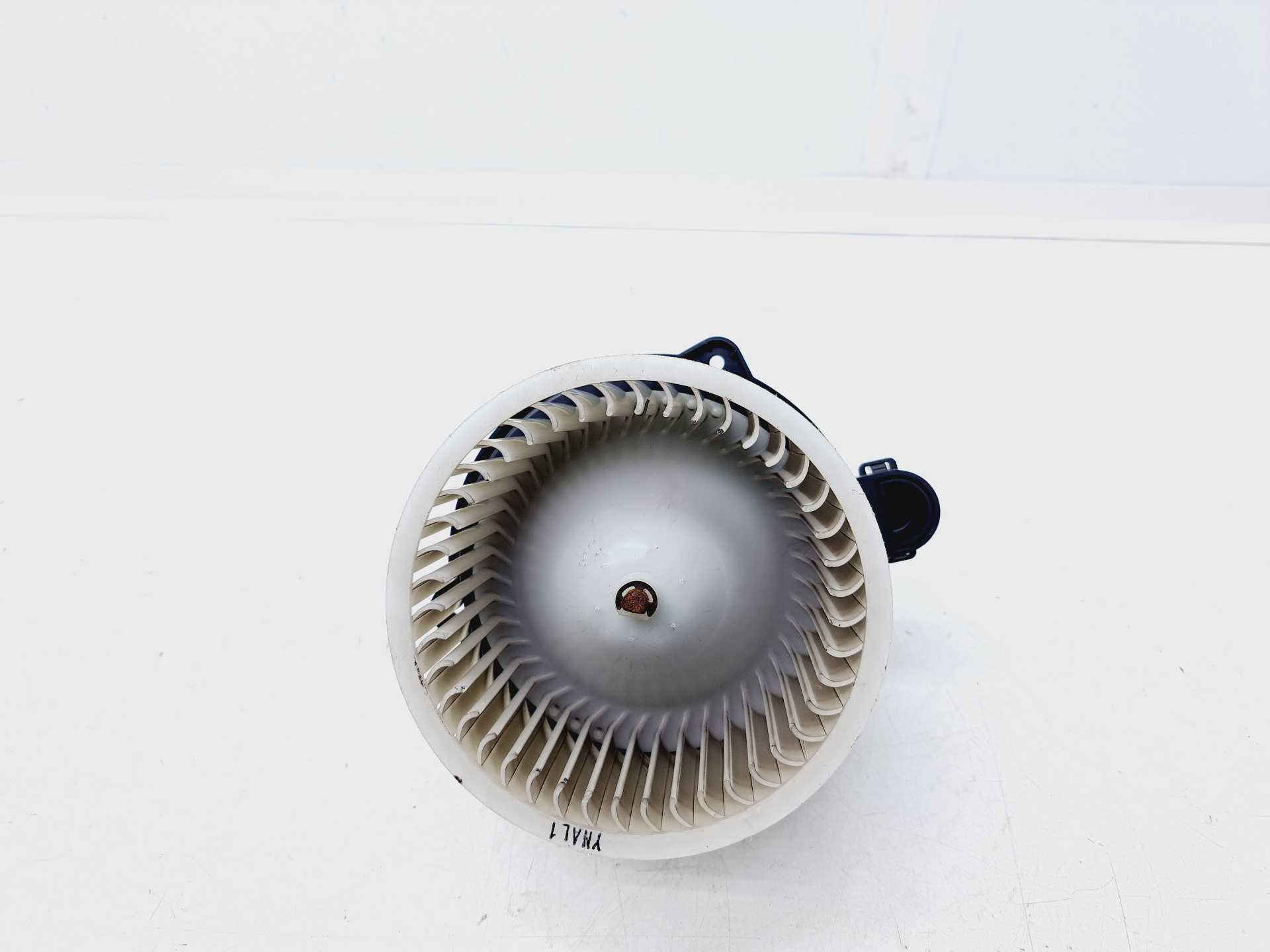 Recambio de motor calefaccion para kia carens ( ) basic referencia OEM IAM 97113A4000  