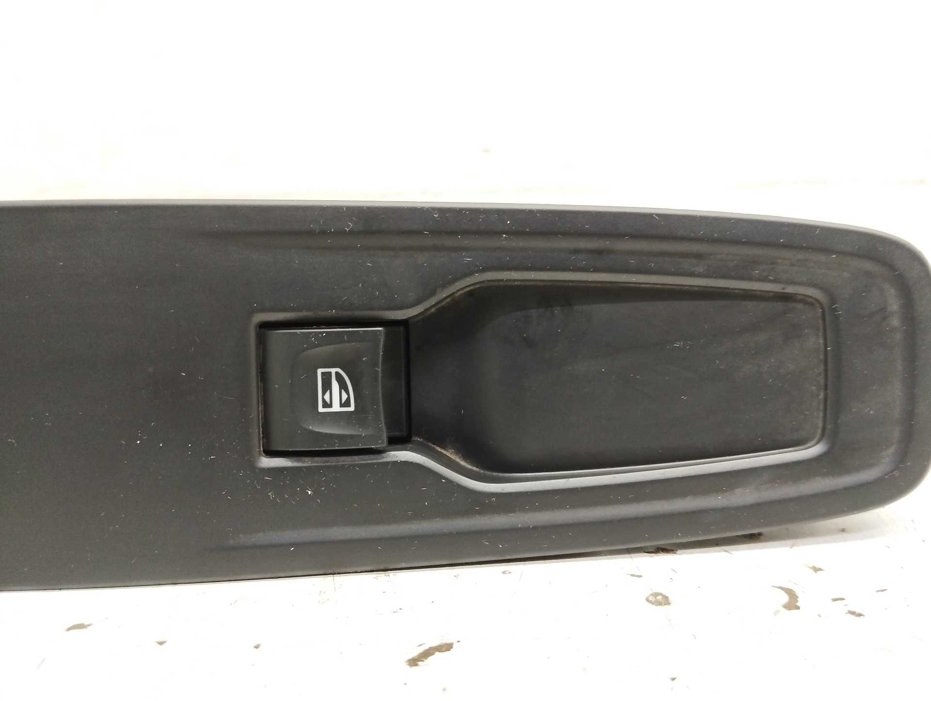 Recambio de mando elevalunas delantero derecho para renault clio iv zen referencia OEM IAM 809603269R  