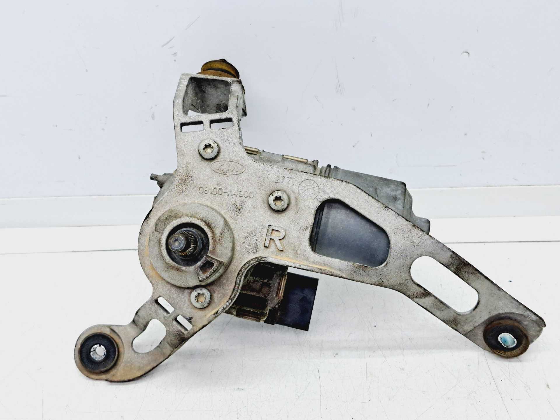 Recambio de motor limpia delantero para kia carens ( ) basic referencia OEM IAM 98110A4900 BOSCH 