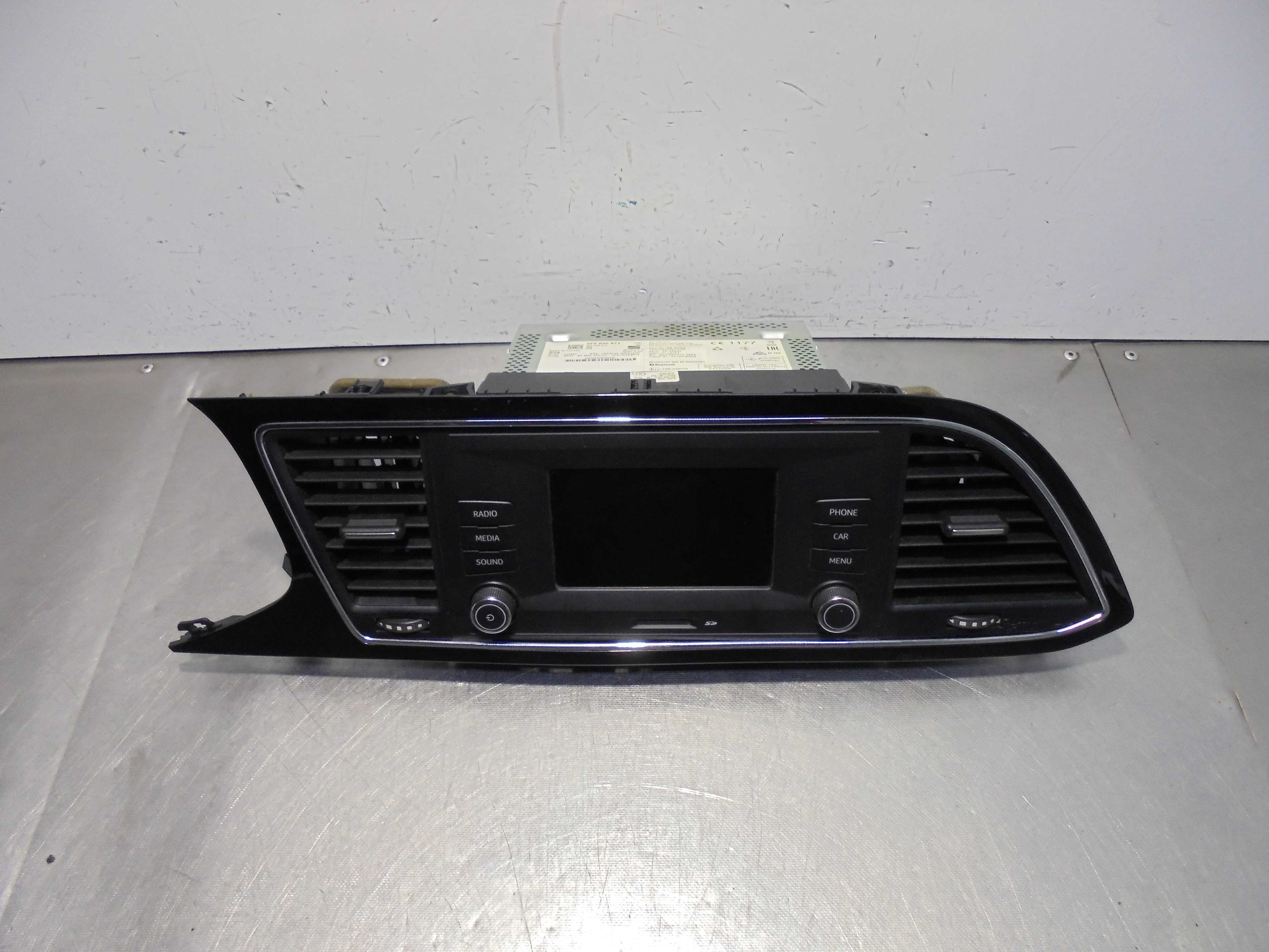 Recambio de pantalla multifuncion para seat leon (5f1) 1.6 tdi referencia OEM IAM 5F0035871  