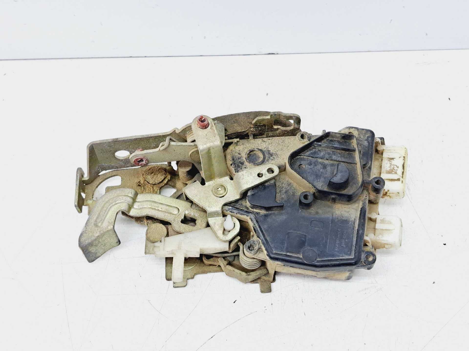 Recambio de cerradura puerta delantera derecha para peugeot 605 srdt referencia OEM IAM   