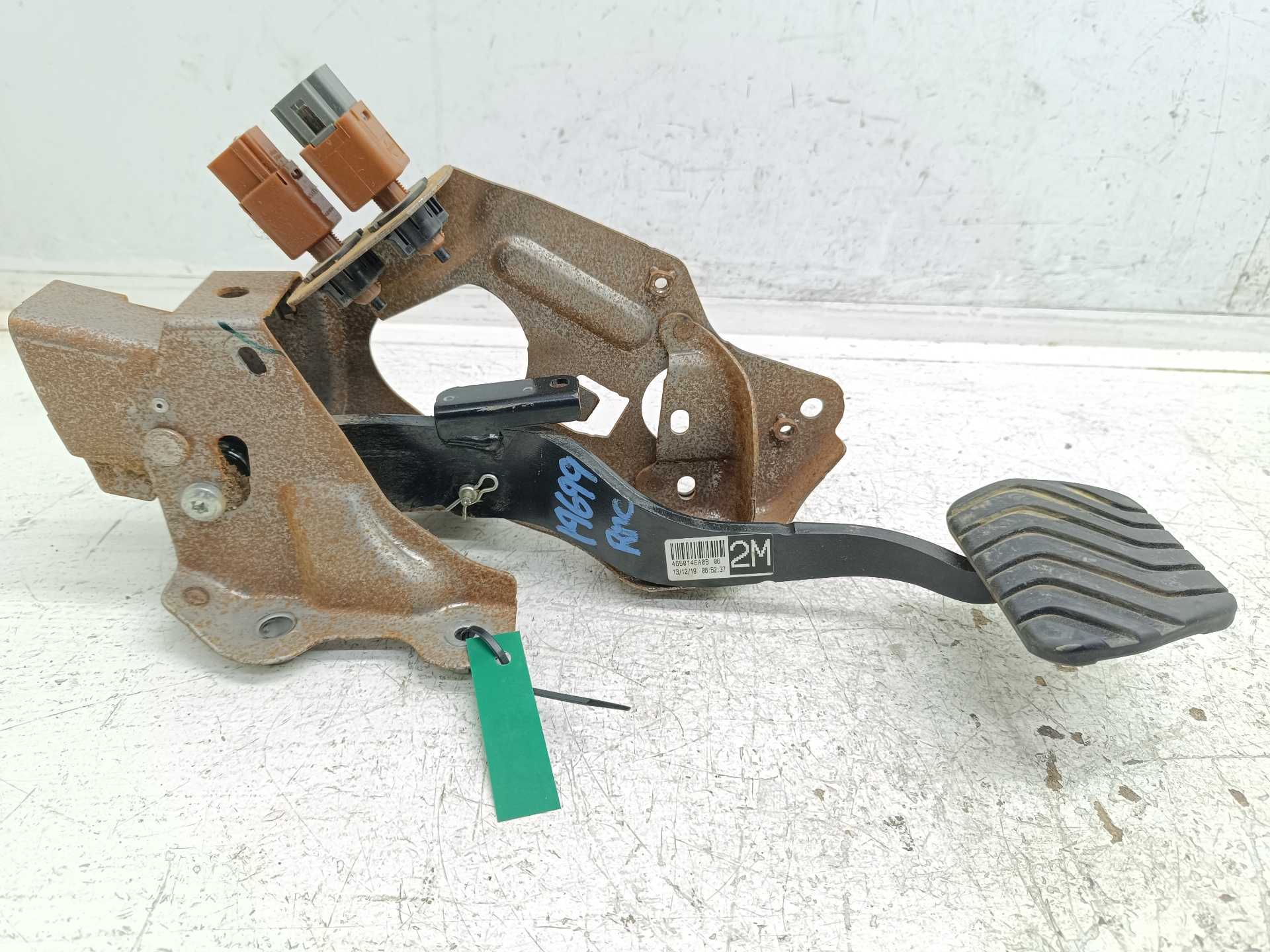 Recambio de pedal freno para nissan qashqai (j11) n-style referencia OEM IAM 180024BA0B 465014EA0B 