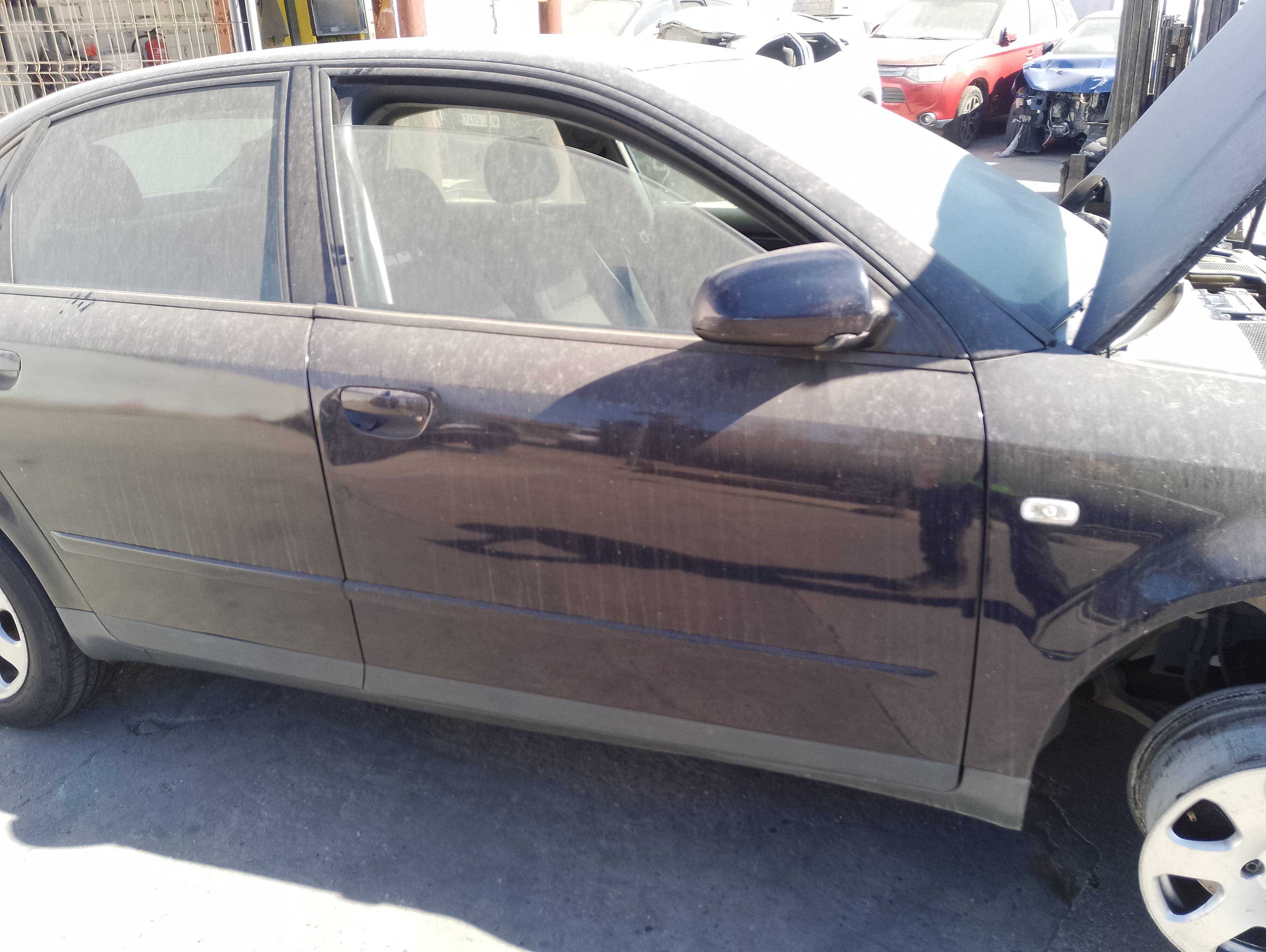 Recambio de puerta delantera derecha para audi a4 berlina (8e) 2.0 referencia OEM IAM   