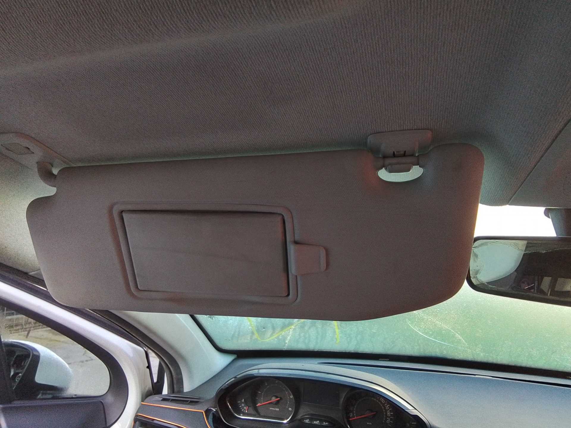 Recambio de parasol izquierdo para peugeot 208 1.4 hdi fap referencia OEM IAM   