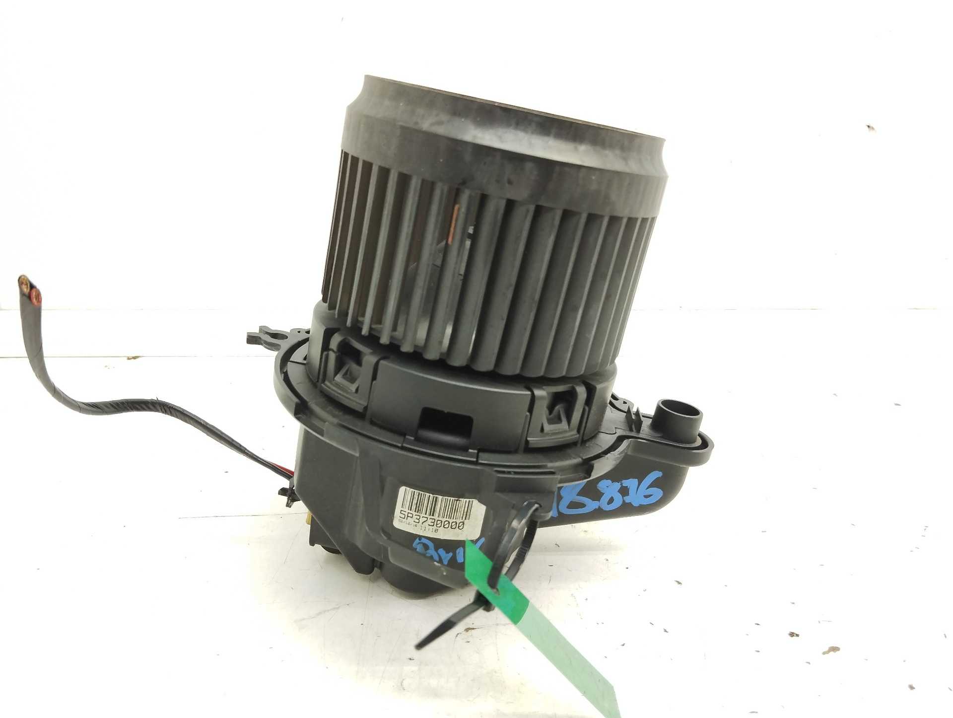 Recambio de motor calefaccion para renault clio iv zen referencia OEM IAM 5P3730000 272101170R 