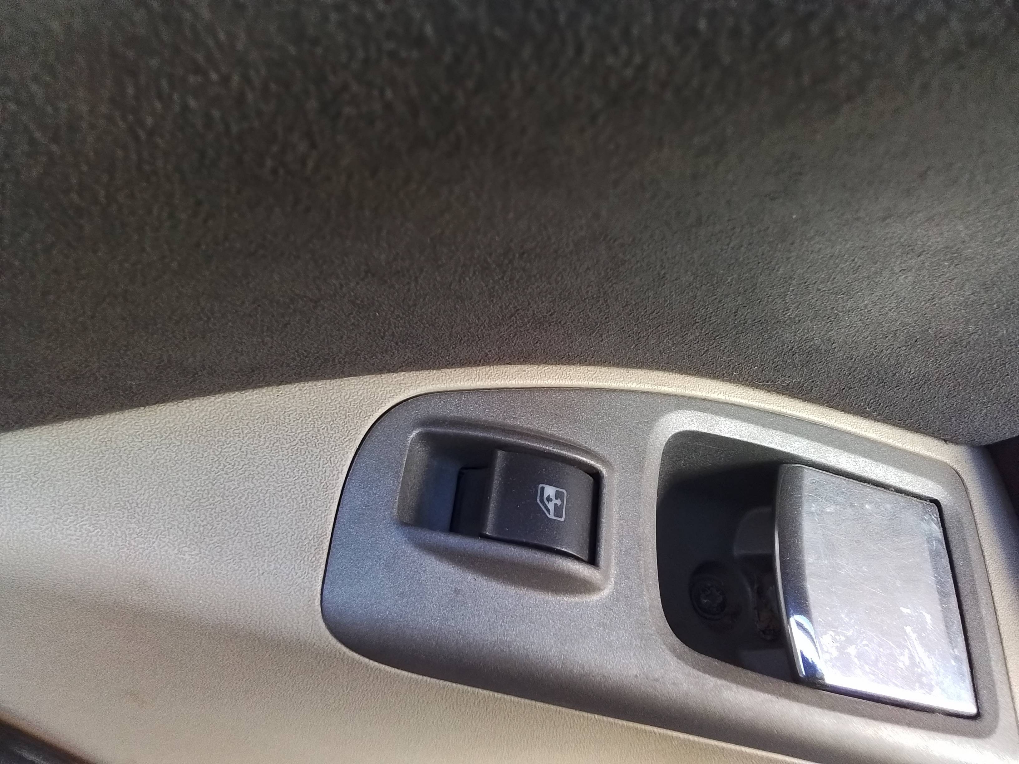 Recambio de mando elevalunas trasero derecho para lancia musa (184) 1.9 jtd cat referencia OEM IAM   