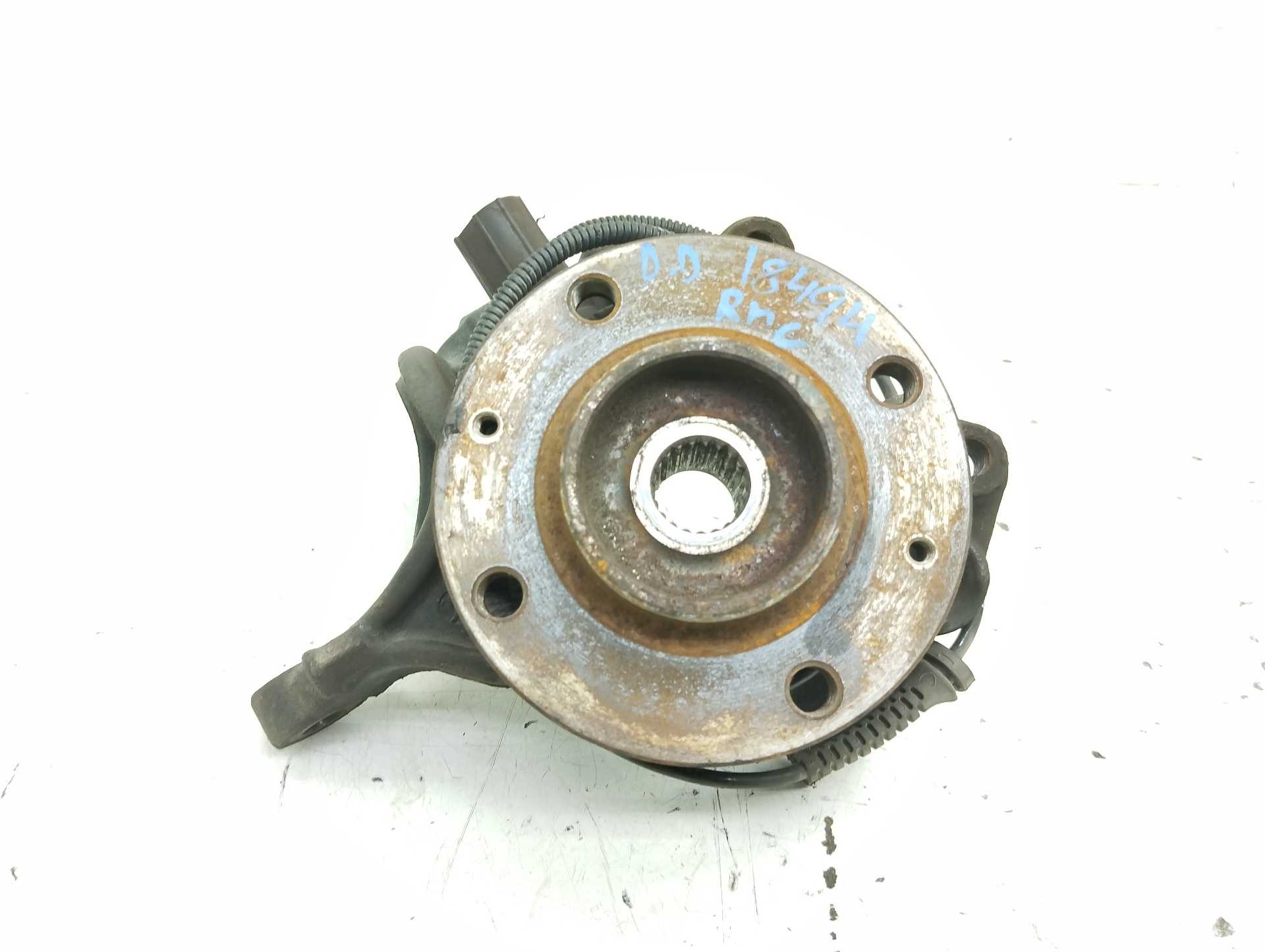 Recambio de mangueta delantera derecha para peugeot 208 style referencia OEM IAM  1607557580 