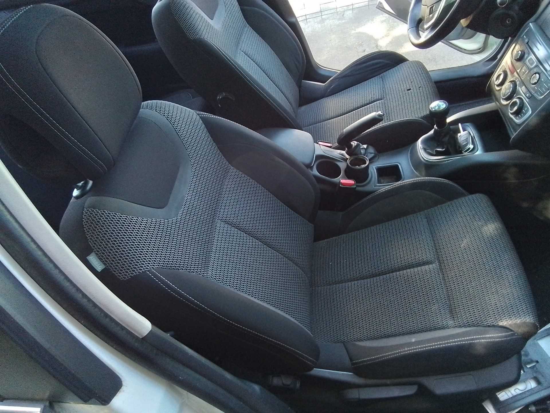 Recambio de asiento delantero derecho para citroën c4 lim. 1.6 hdi fap referencia OEM IAM   