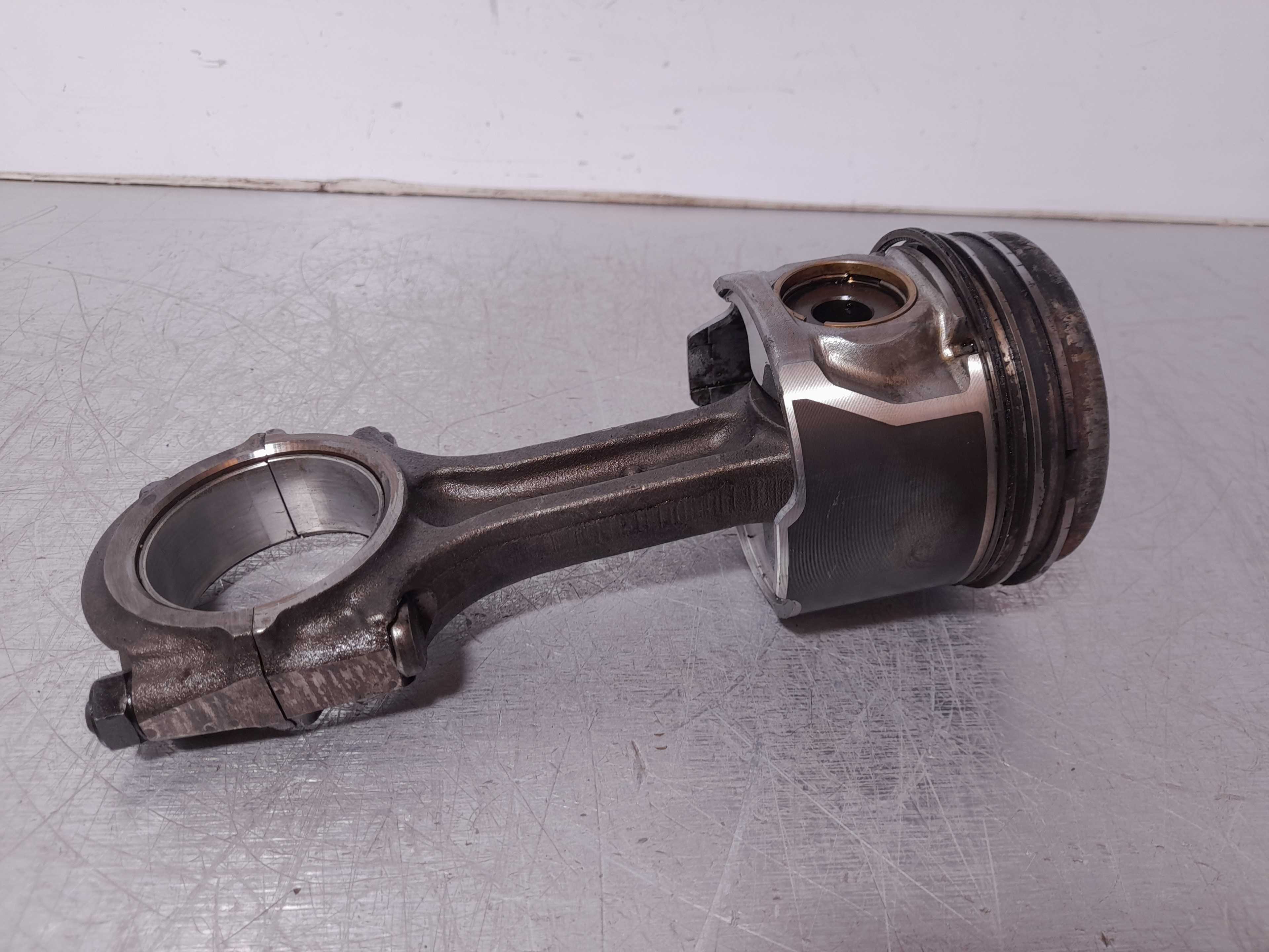 Recambio de piston para hyundai terracan (hp) 2.9 crdi cat referencia OEM IAM   