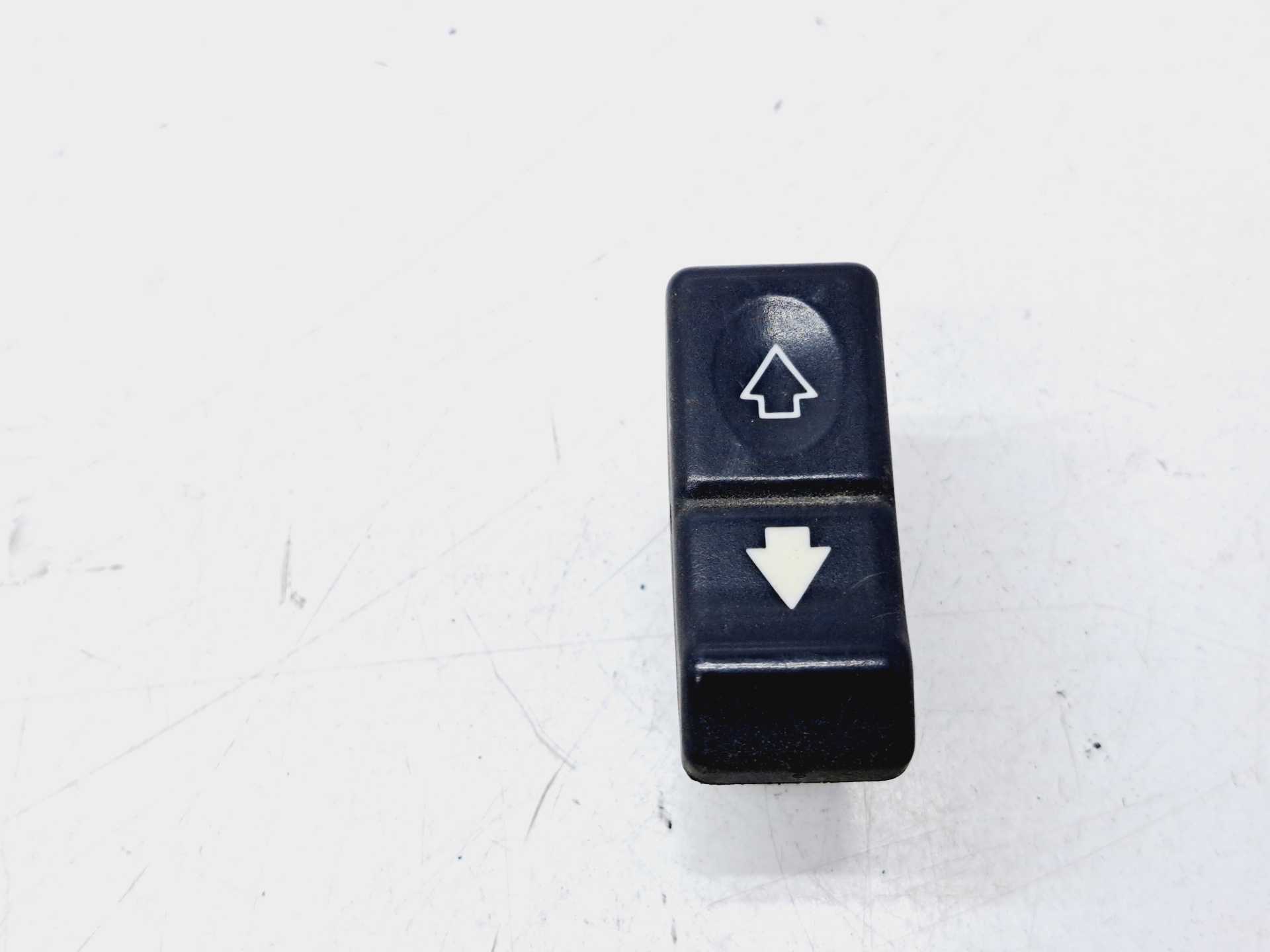 Recambio de mando elevalunas delantero derecho para peugeot 605 srdt referencia OEM IAM   