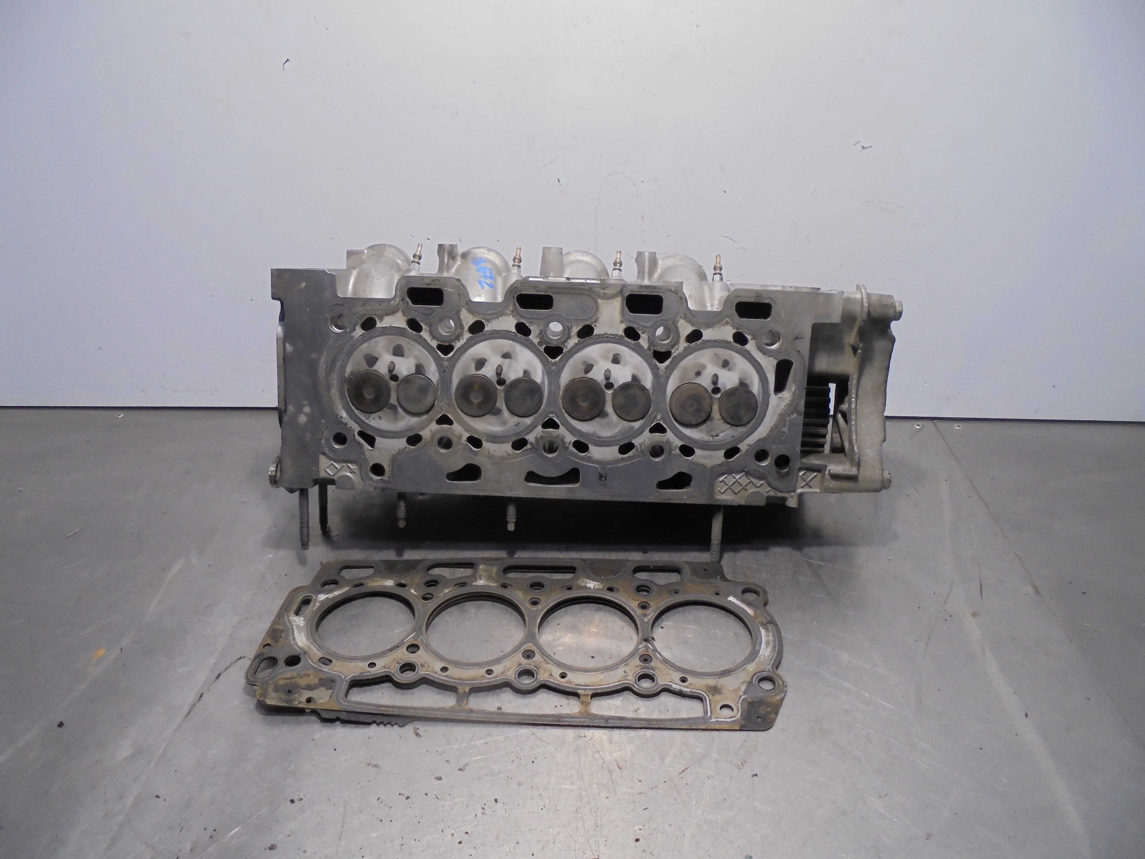 Recambio de culata para peugeot 207 1.4 hdi referencia OEM IAM 9643477110  