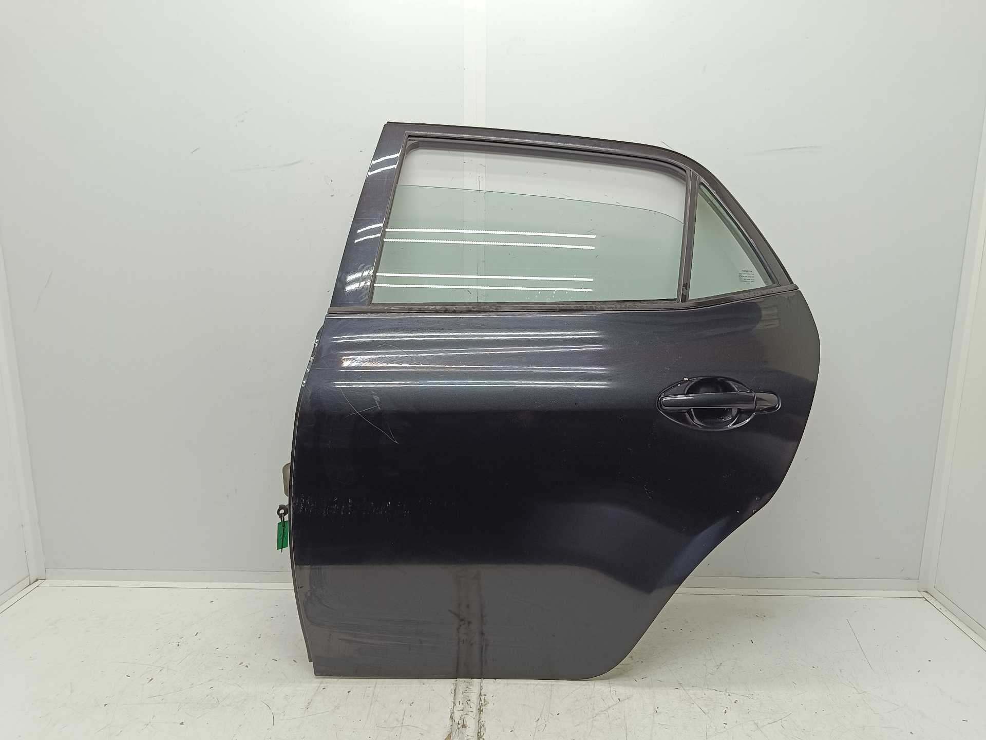 Recambio de puerta trasera izquierda para toyota auris luna+ referencia OEM IAM   