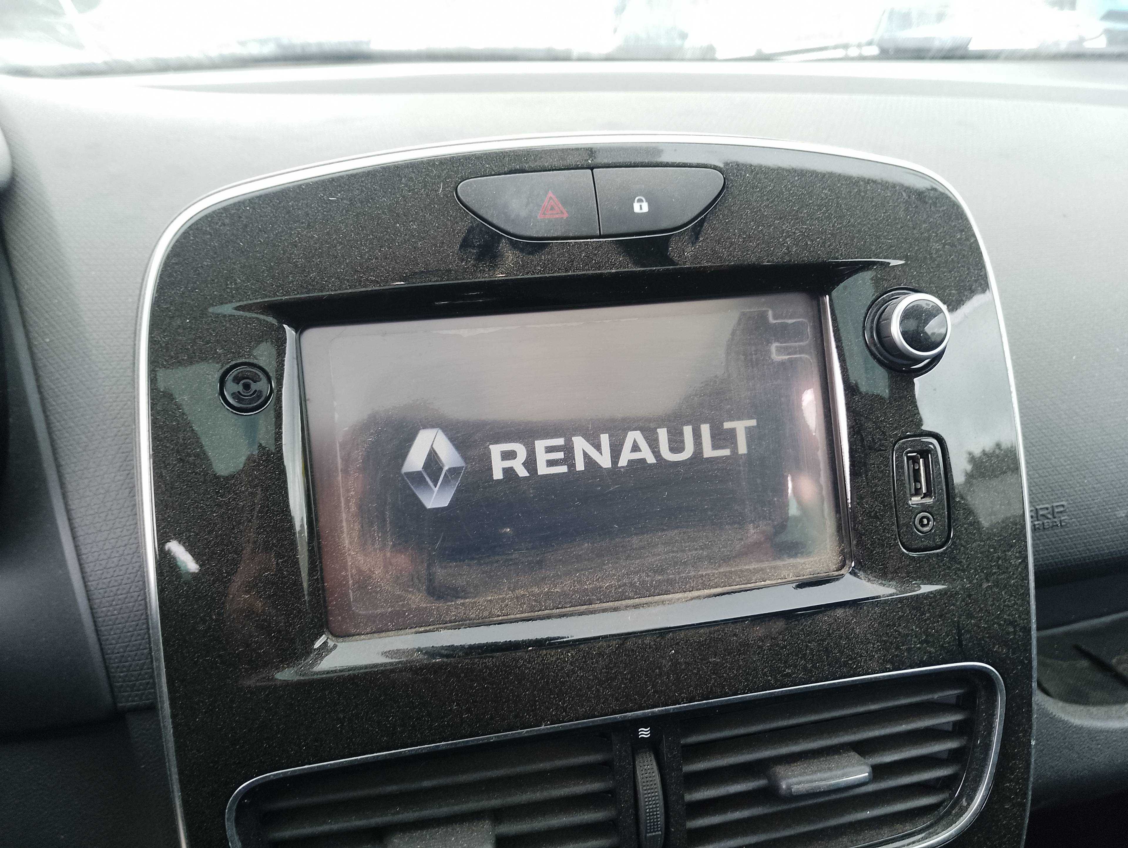 Recambio de pantalla multifuncion para renault clio iv zen referencia OEM IAM   