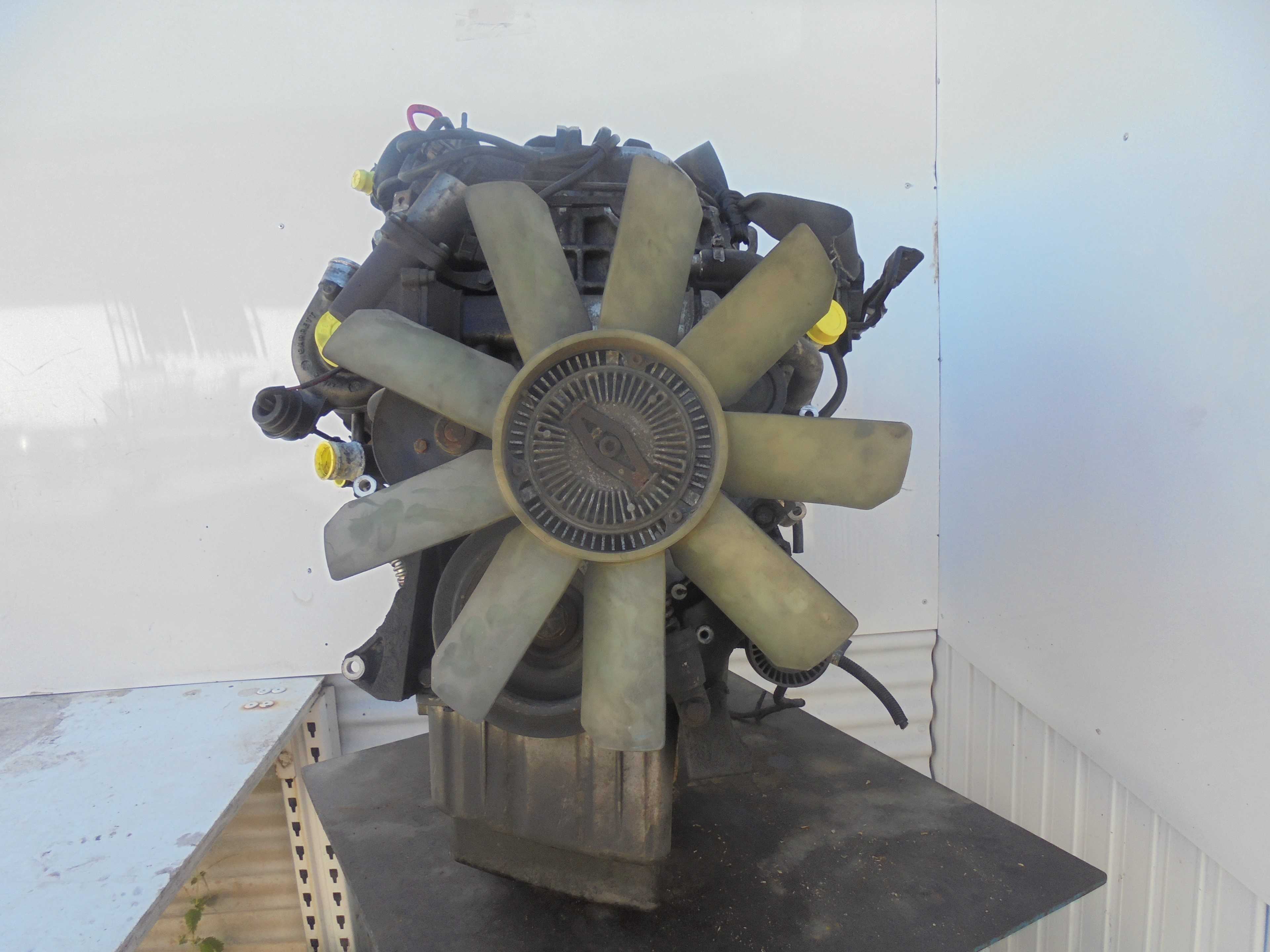Recambio de motor completo para ssangyong rodius 2.7 turbodiesel cat referencia OEM IAM D27DT  