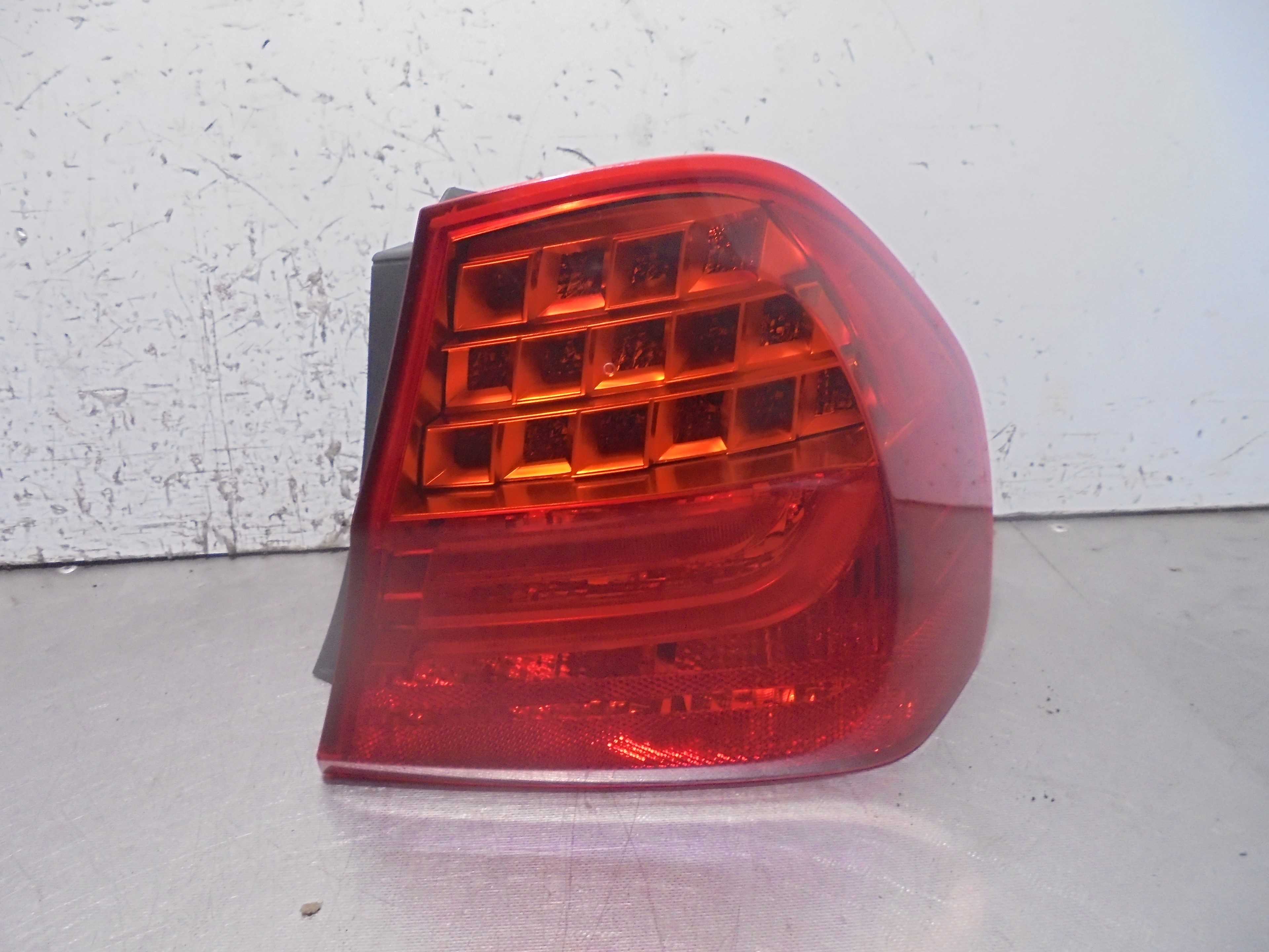 Recambio de piloto trasero derecho para bmw serie 3 berlina (e90) referencia OEM IAM  DEPO 
