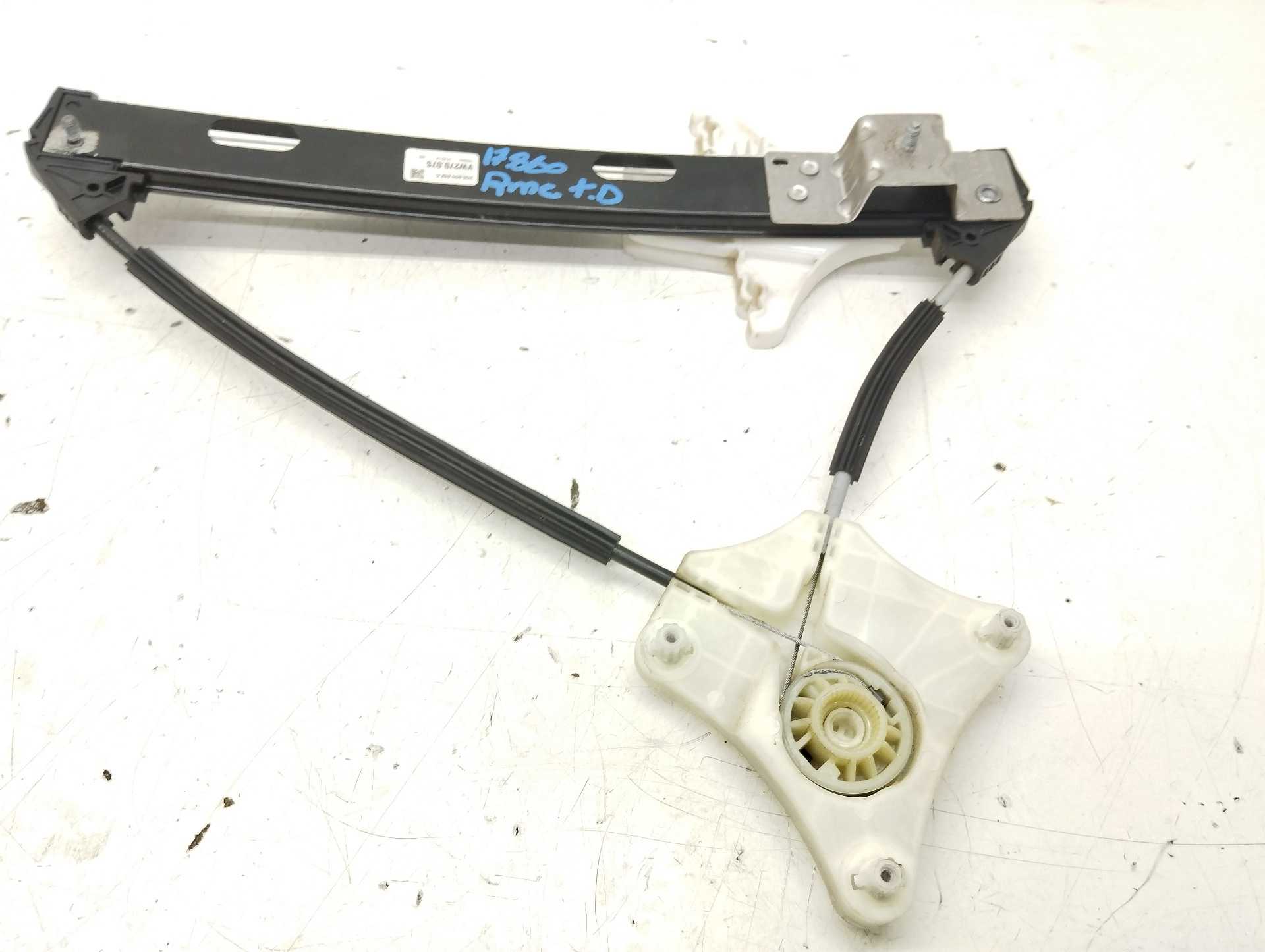 Recambio de elevalunas trasero derecho para volkswagen polo 1.0 tsi referencia OEM IAM 2G6839462C VW27007S 