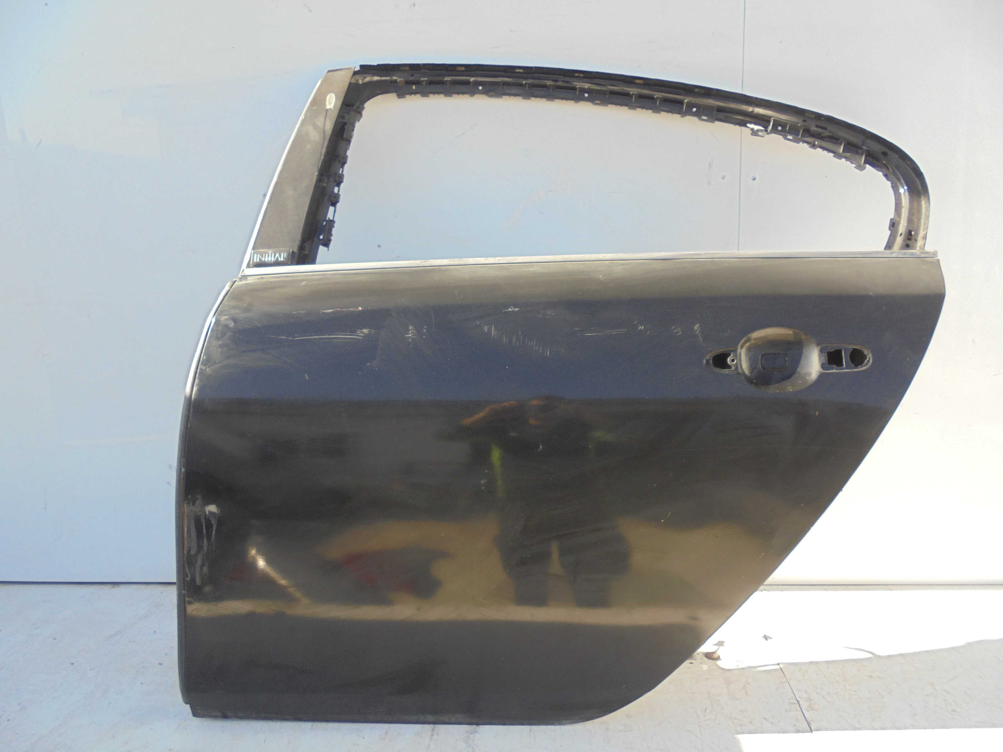 Recambio de puerta delantera derecha para renault latitude initiale referencia OEM IAM   