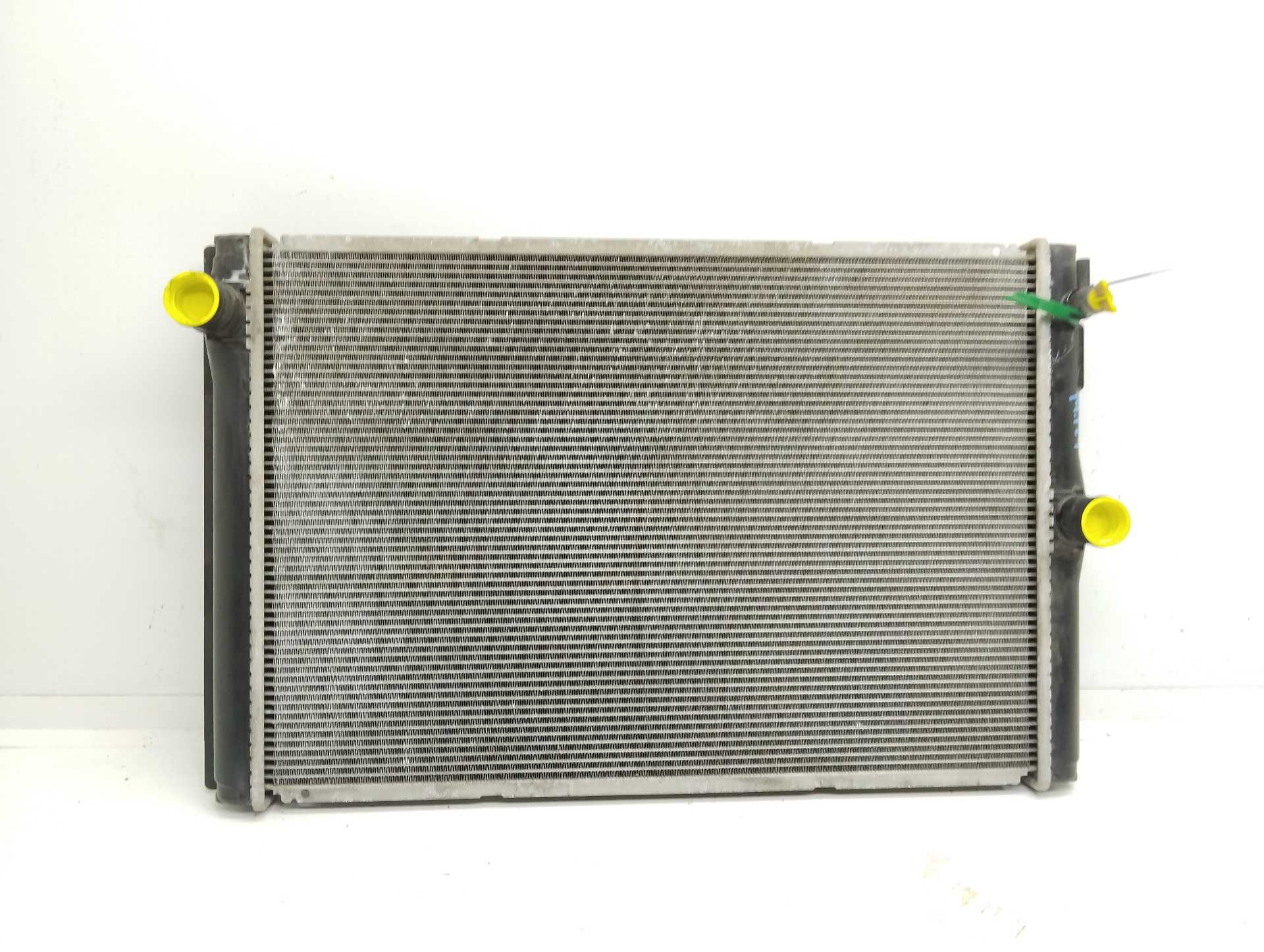 Recambio de radiador agua para toyota auris luna+ referencia OEM IAM MF4221336540  