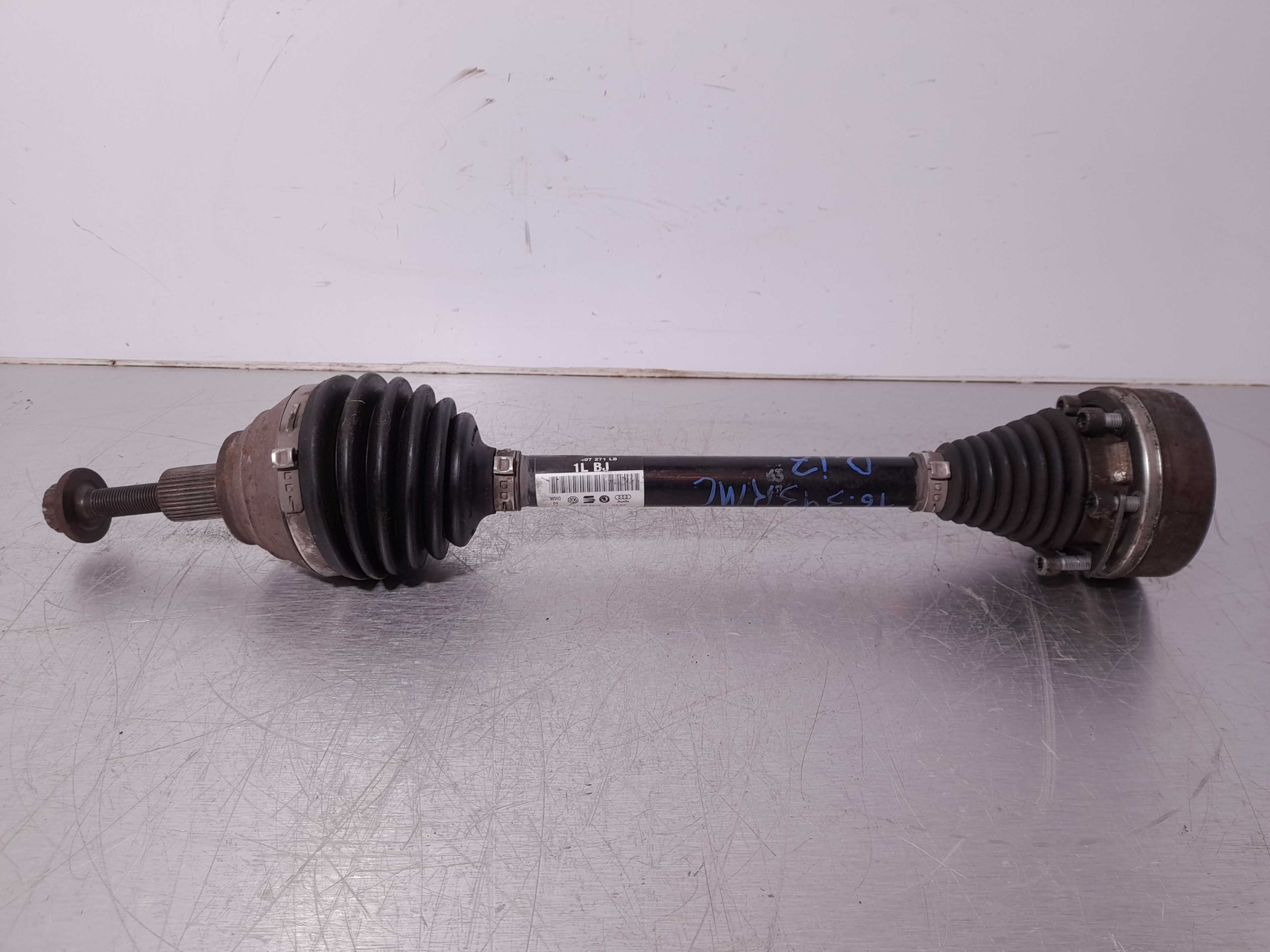 Recambio de transmision delantera izquierda para seat leon (5f1) 1.6 tdi referencia OEM IAM 1K0407271LB  