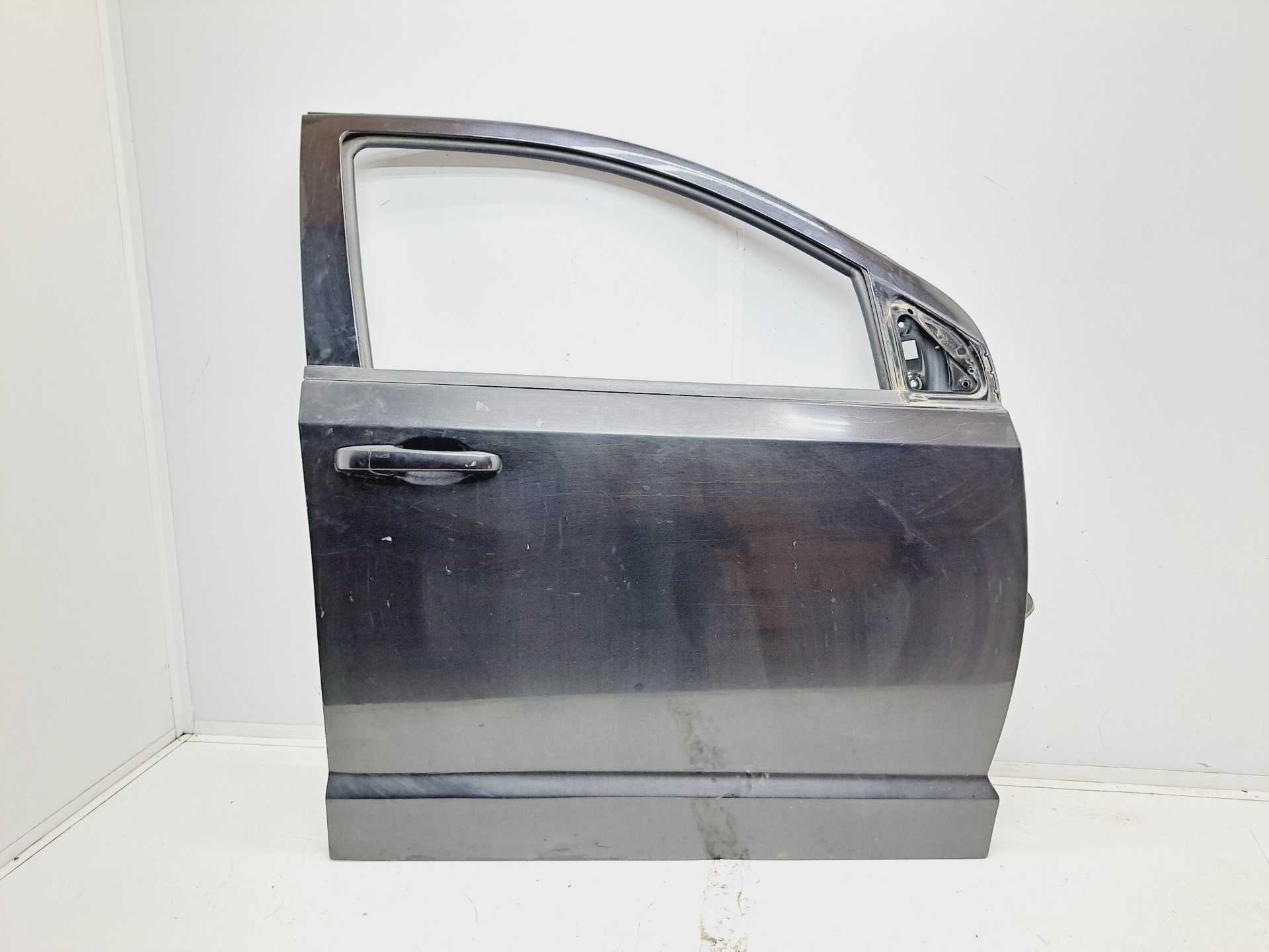 Recambio de puerta delantera derecha para dodge journey se referencia OEM IAM   